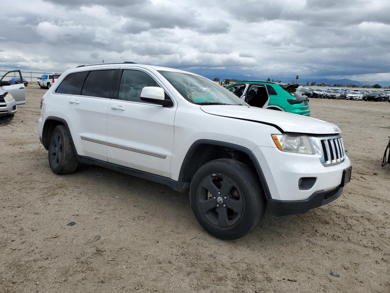 Photo 3 VIN: 1C4RJEAG5DC588933 - JEEP GRAND CHEROKEE 