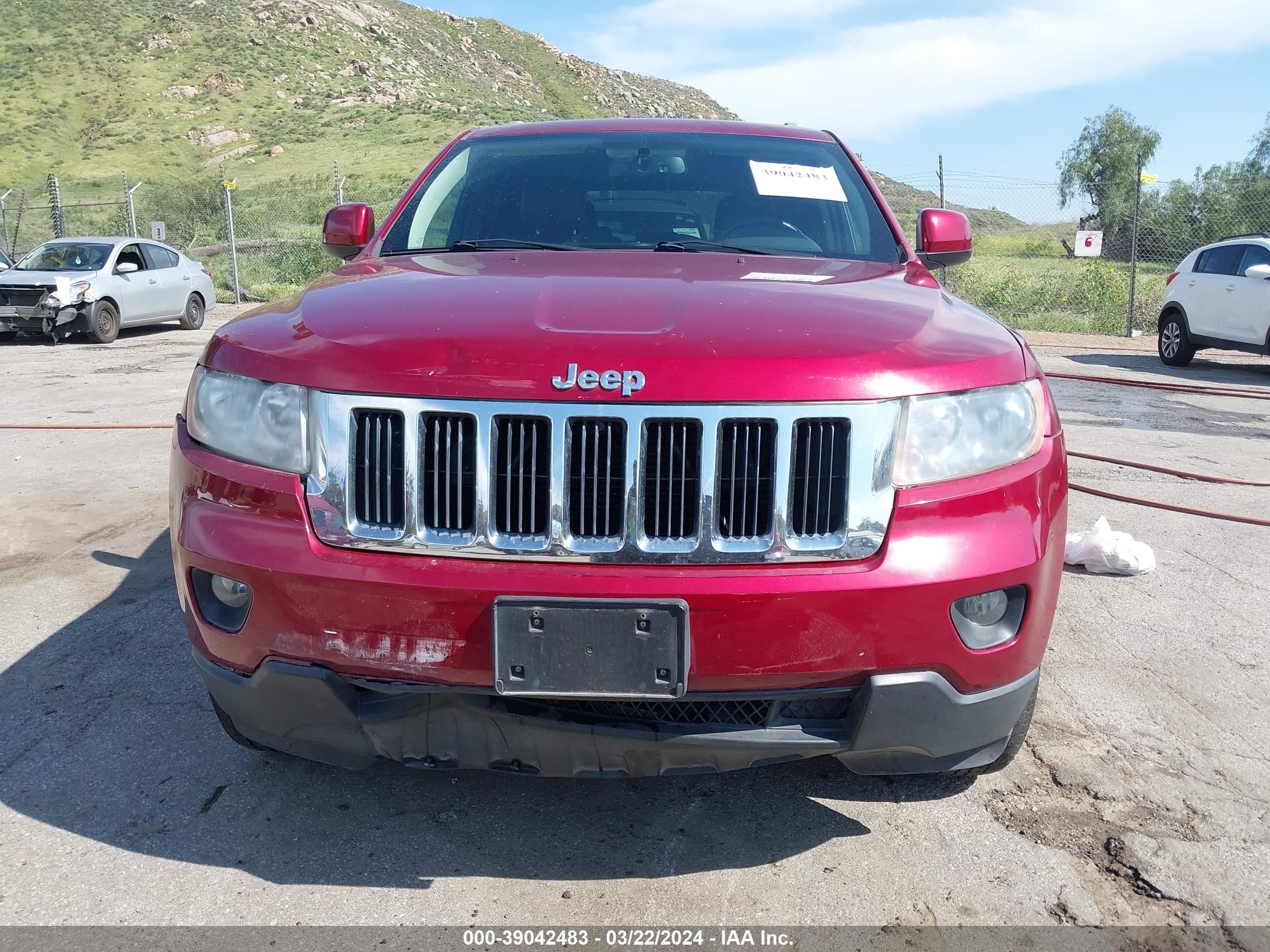 Photo 11 VIN: 1C4RJEAG6CC142613 - JEEP GRAND CHEROKEE 