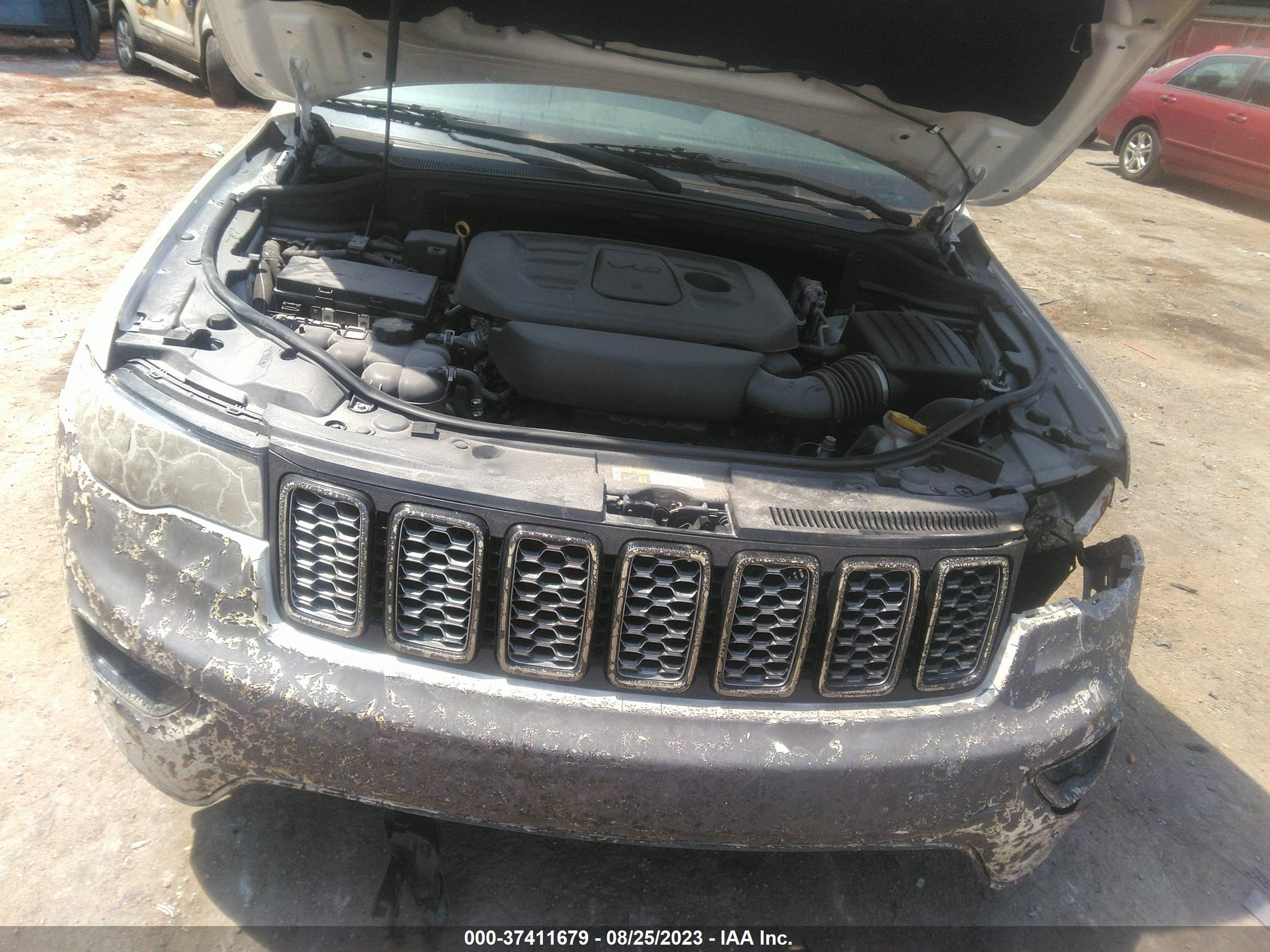 Photo 9 VIN: 1C4RJEAG6KC857051 - JEEP GRAND CHEROKEE 