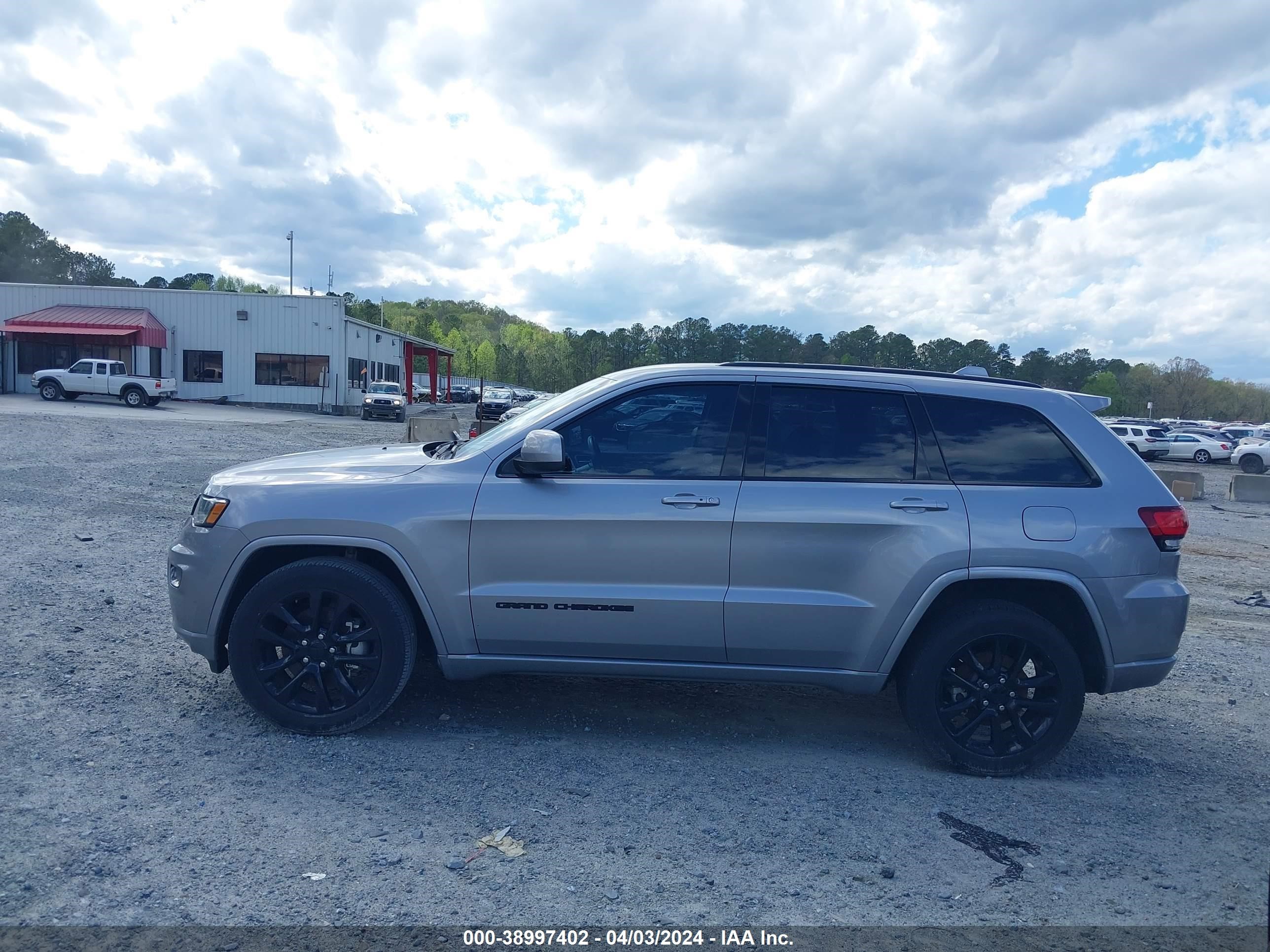 Photo 13 VIN: 1C4RJEAG7MC553472 - JEEP GRAND CHEROKEE 