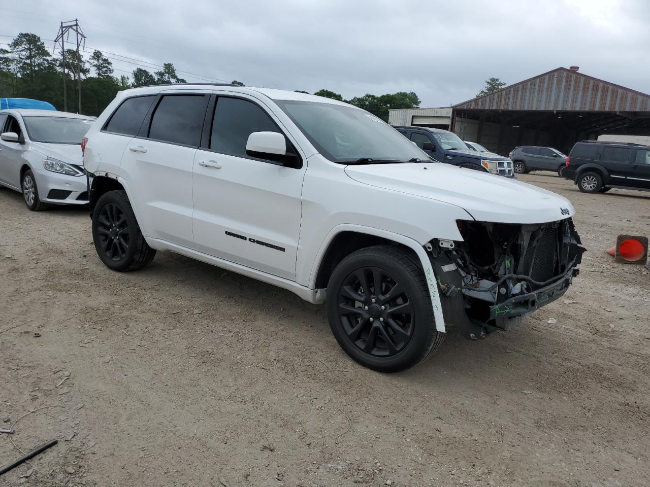 Photo 3 VIN: 1C4RJEAG8JC470967 - JEEP GRAND CHEROKEE 