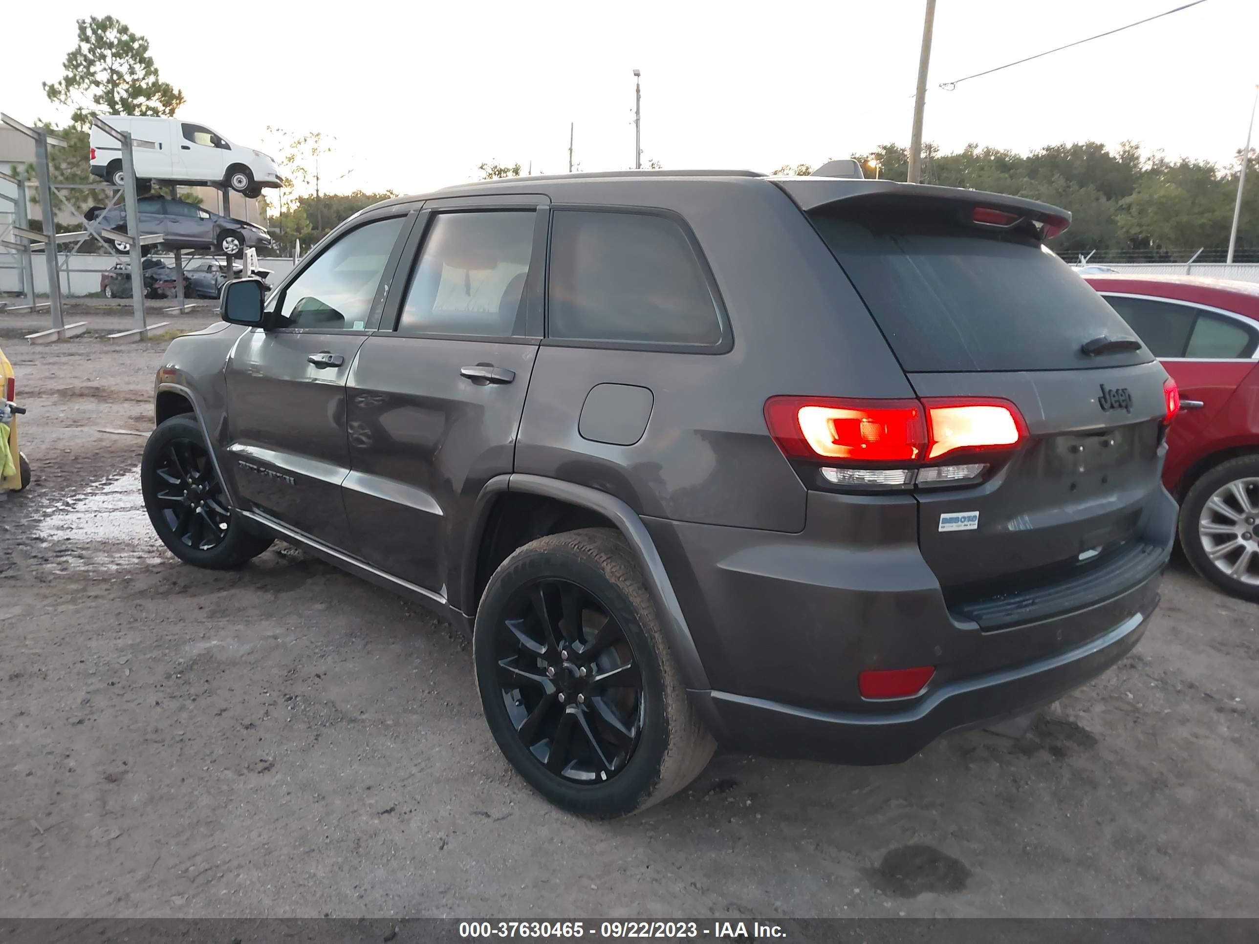 Photo 2 VIN: 1C4RJEAG9JC430607 - JEEP GRAND CHEROKEE 