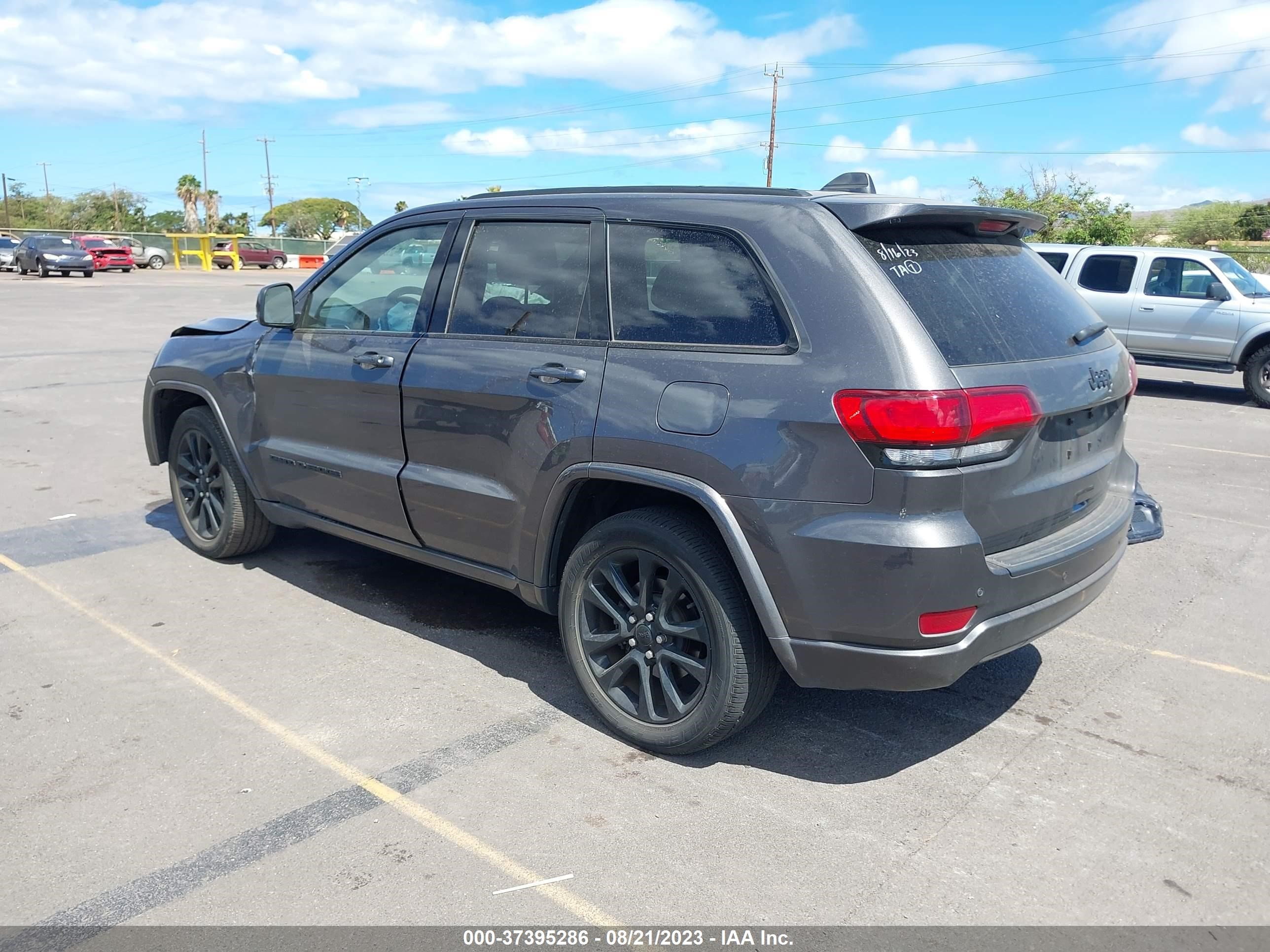 Photo 2 VIN: 1C4RJEAGXMC785869 - JEEP GRAND CHEROKEE 