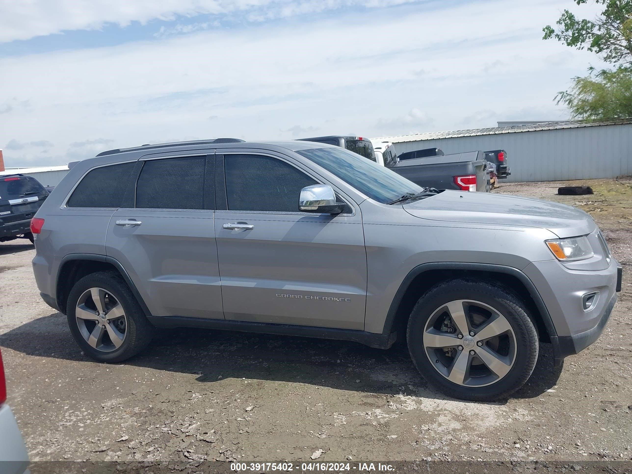 Photo 11 VIN: 1C4RJEBG0FC640342 - JEEP GRAND CHEROKEE 