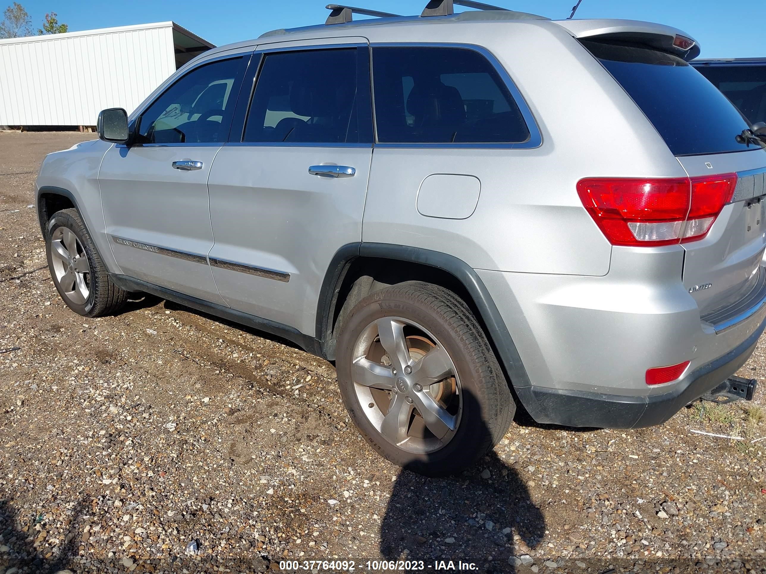 Photo 2 VIN: 1C4RJEBG1CC237613 - JEEP GRAND CHEROKEE 