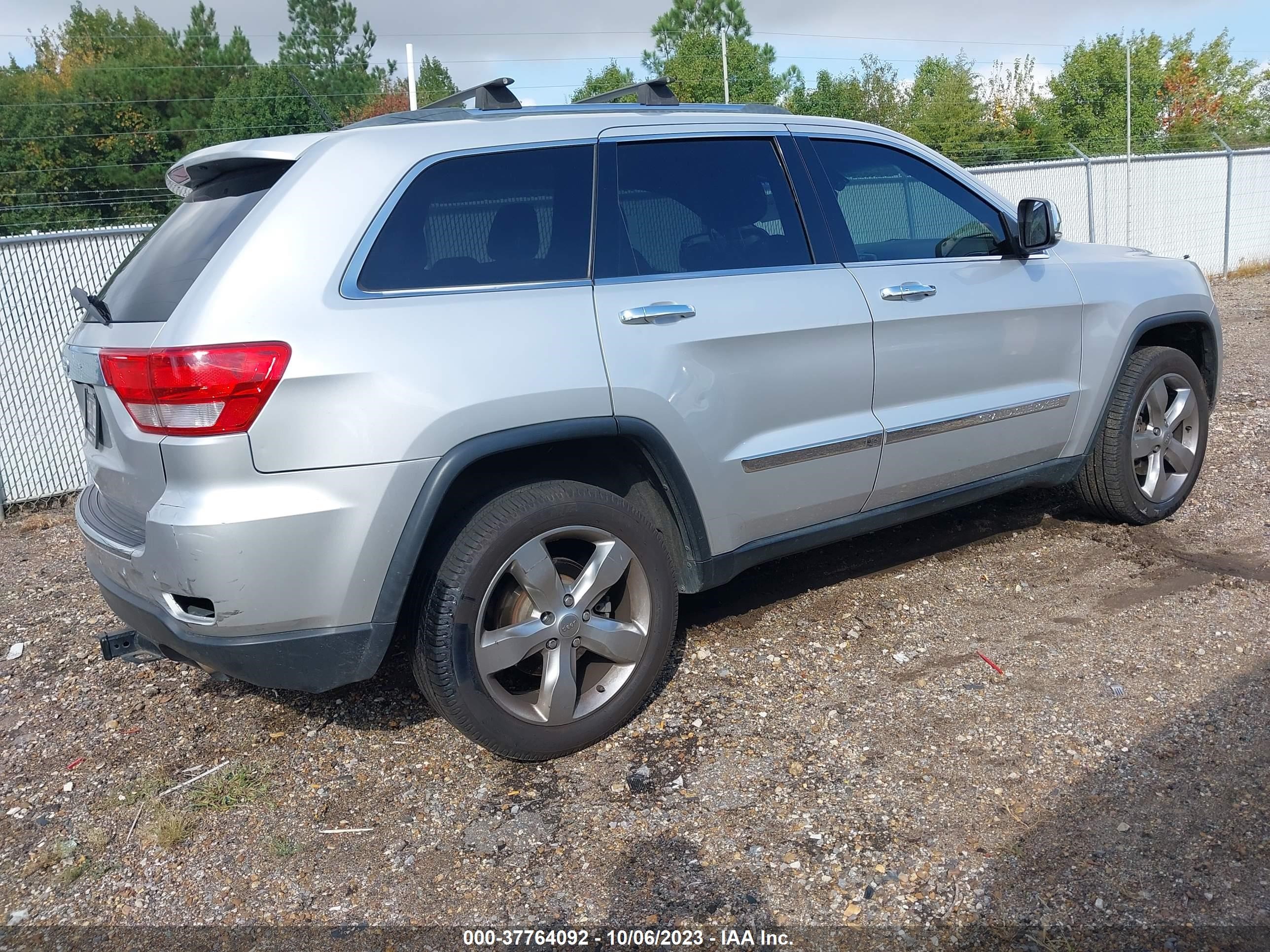 Photo 3 VIN: 1C4RJEBG1CC237613 - JEEP GRAND CHEROKEE 