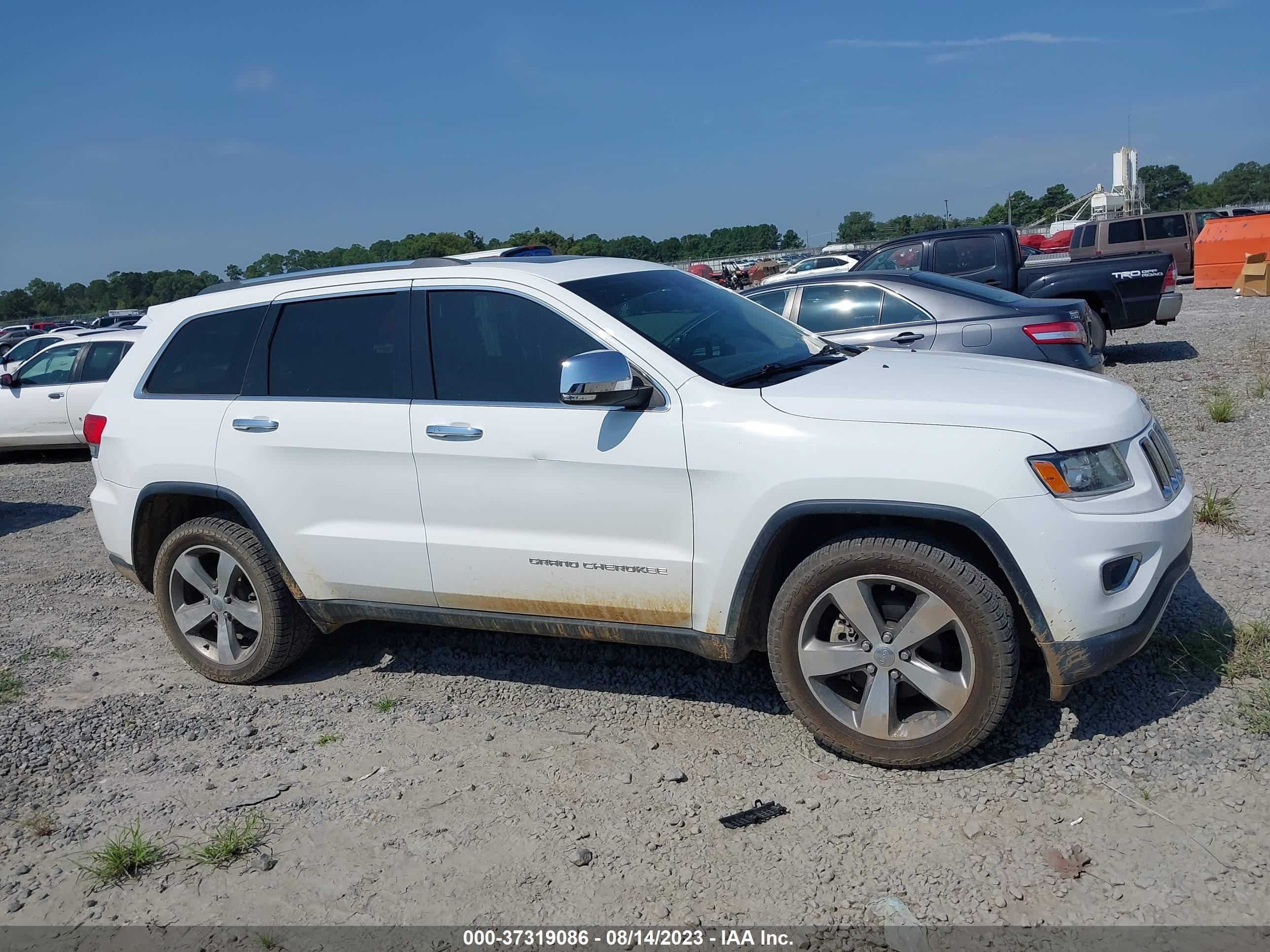 Photo 12 VIN: 1C4RJEBG3EC373857 - JEEP GRAND CHEROKEE 