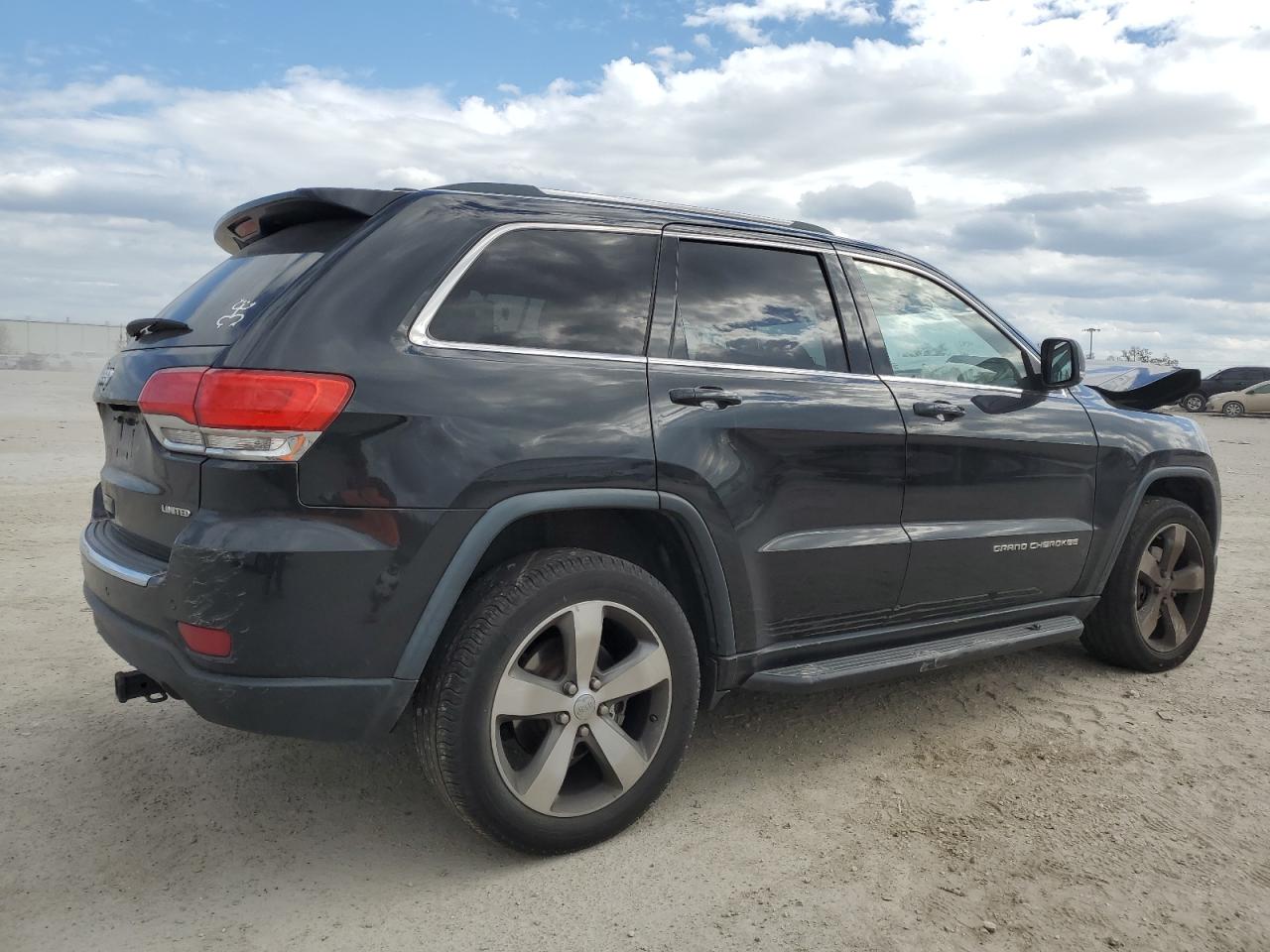 Photo 2 VIN: 1C4RJEBG3FC232112 - JEEP GRAND CHEROKEE 