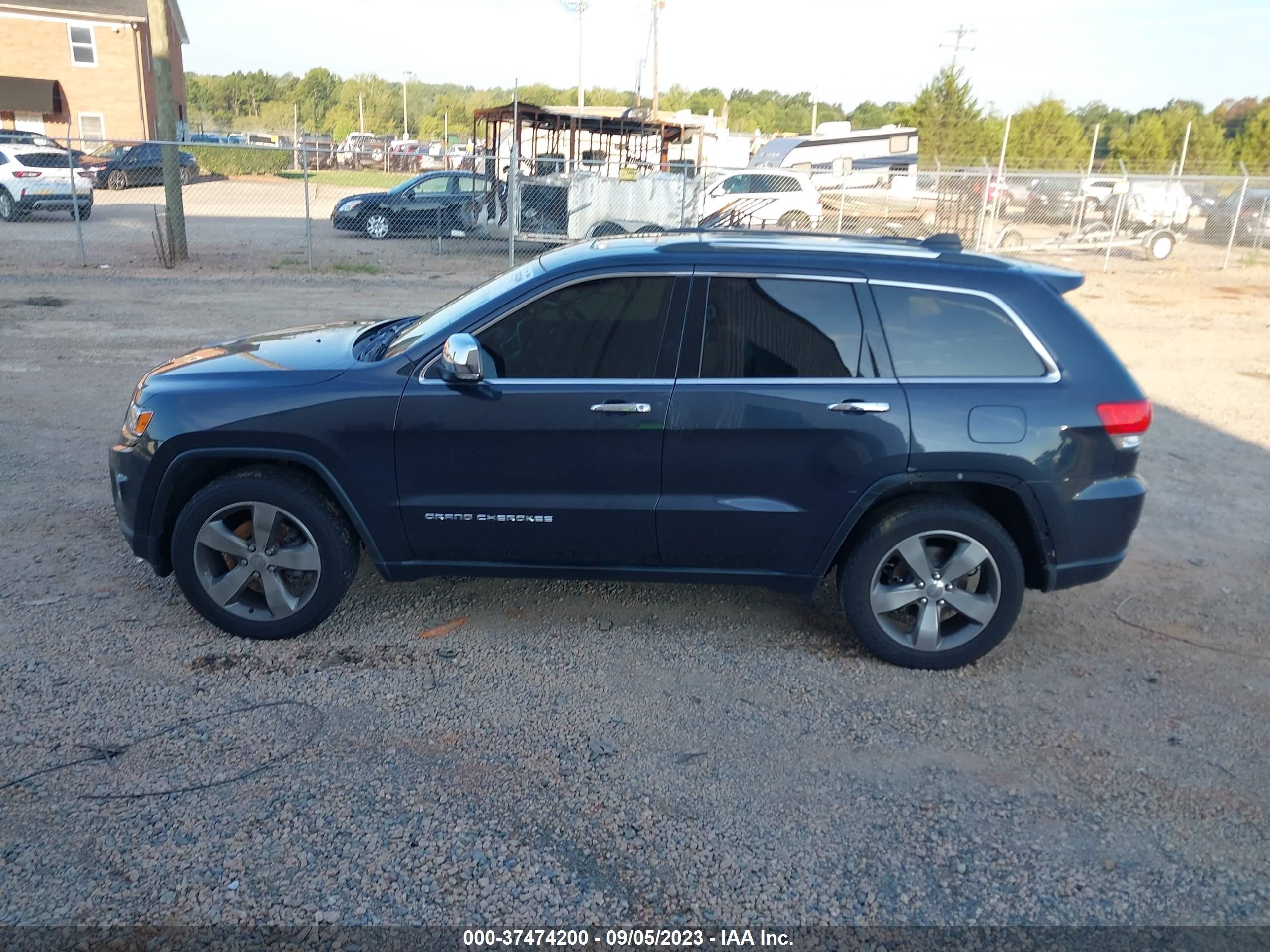 Photo 13 VIN: 1C4RJEBG4FC175421 - JEEP GRAND CHEROKEE 