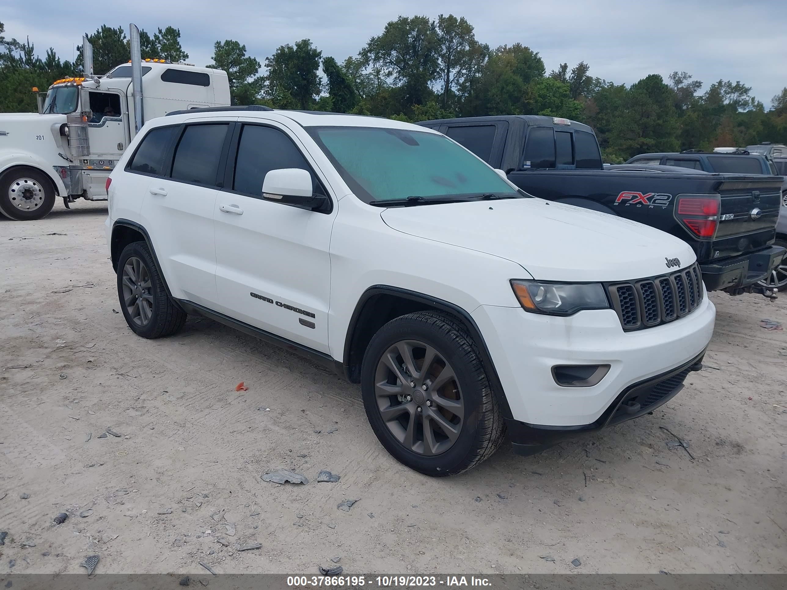 Photo 0 VIN: 1C4RJEBG4GC392517 - JEEP GRAND CHEROKEE 