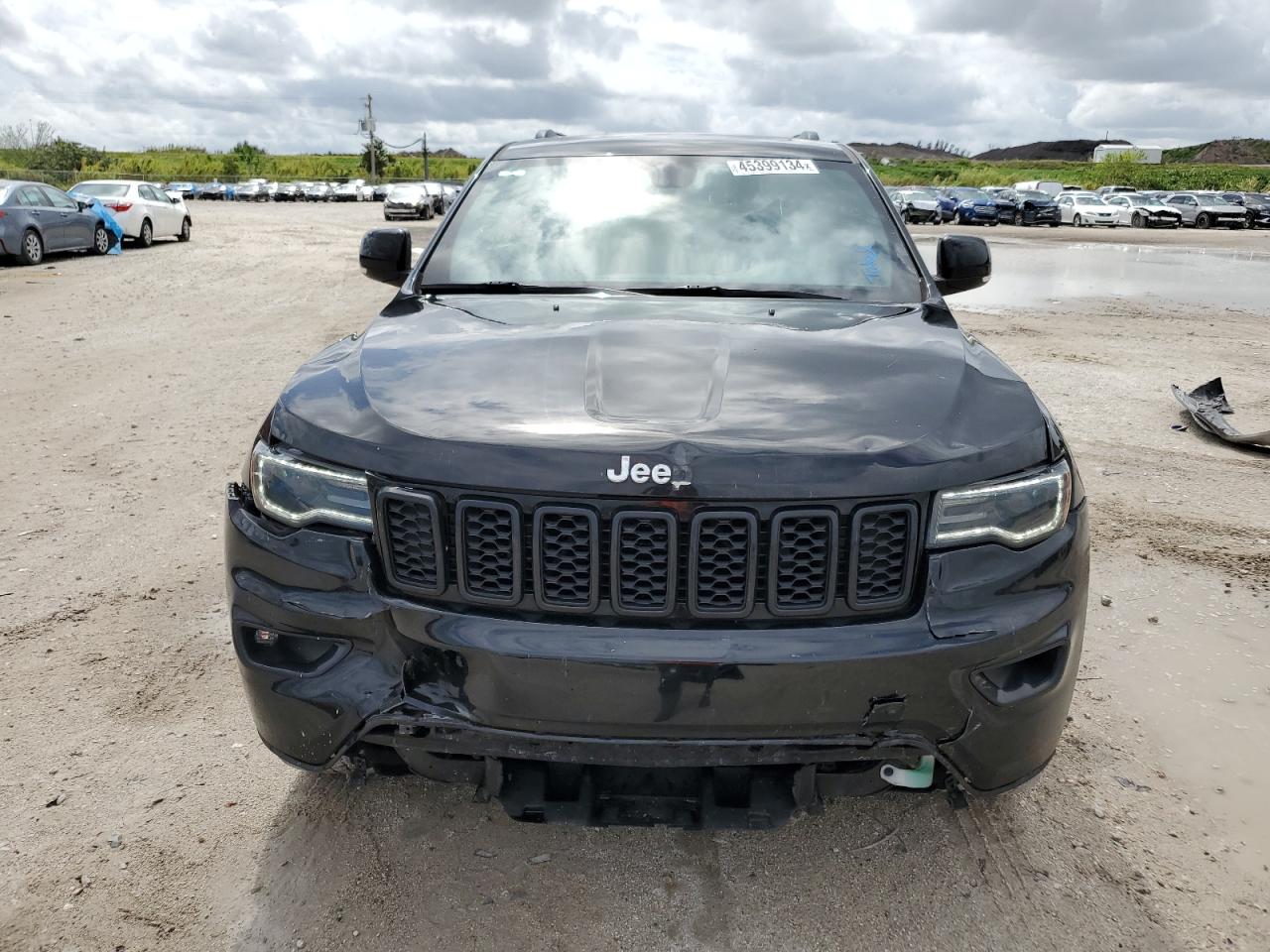 Photo 4 VIN: 1C4RJEBG6JC131817 - JEEP GRAND CHEROKEE 