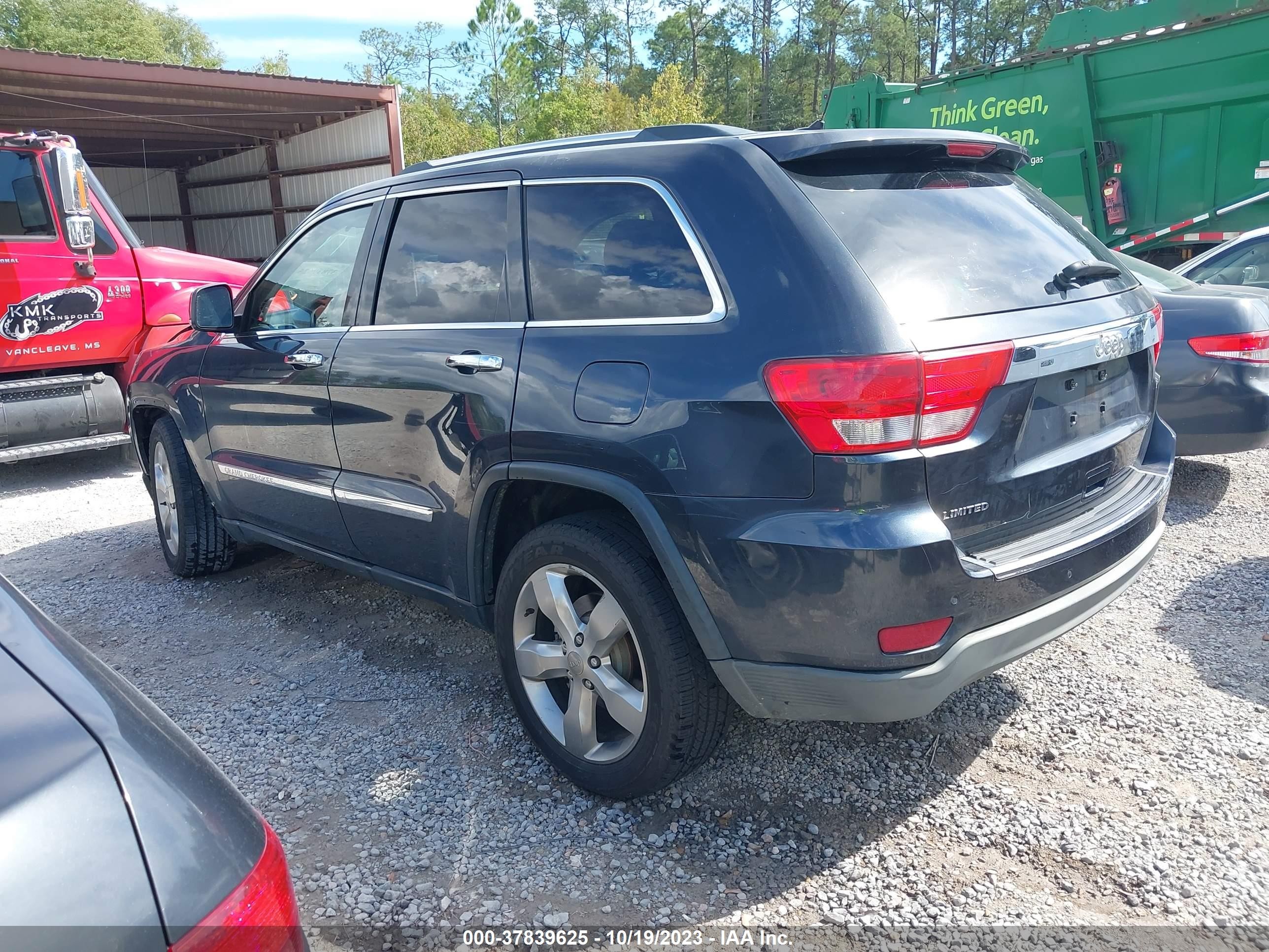 Photo 2 VIN: 1C4RJEBG7DC546536 - JEEP GRAND CHEROKEE 