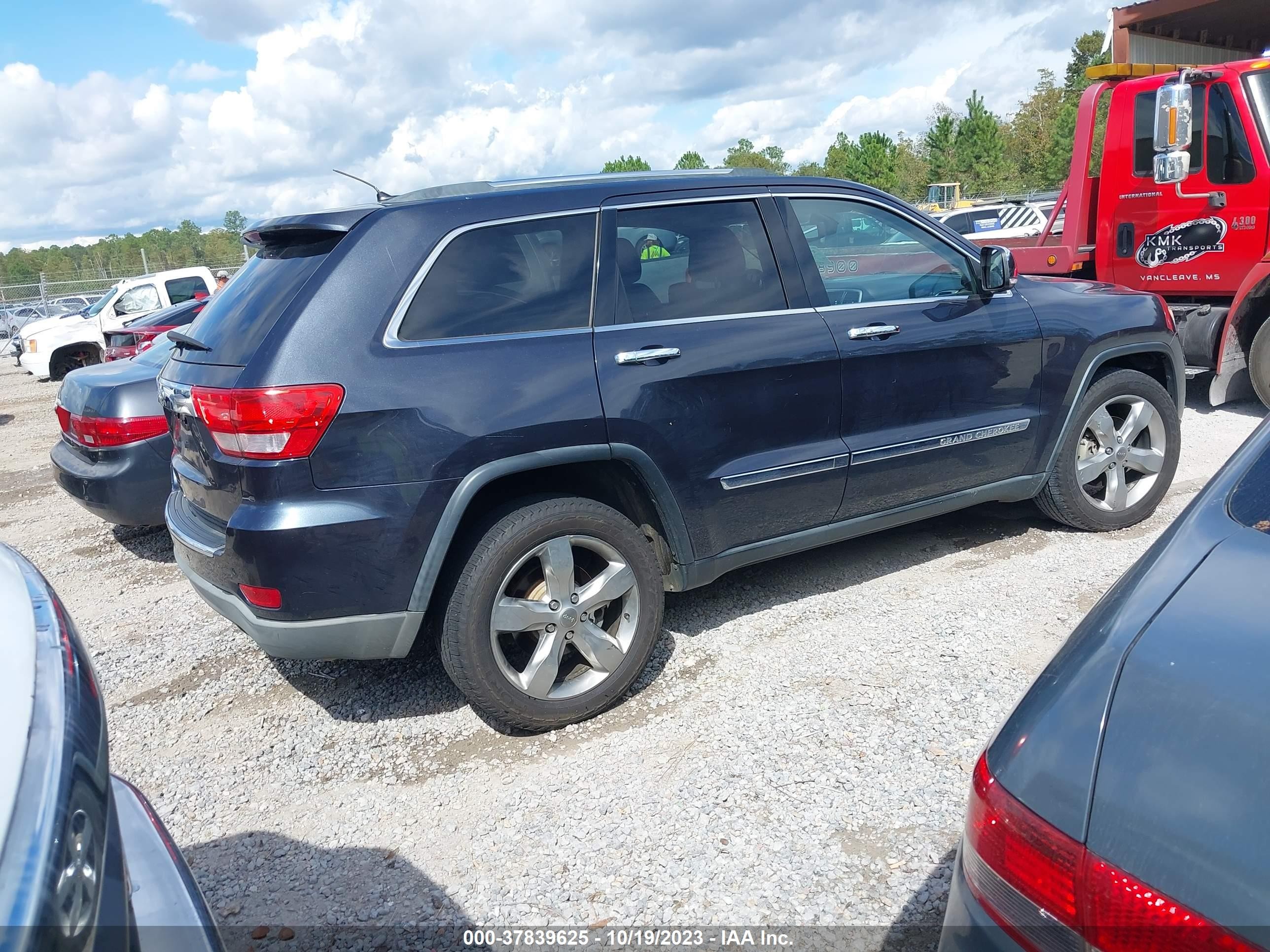 Photo 3 VIN: 1C4RJEBG7DC546536 - JEEP GRAND CHEROKEE 