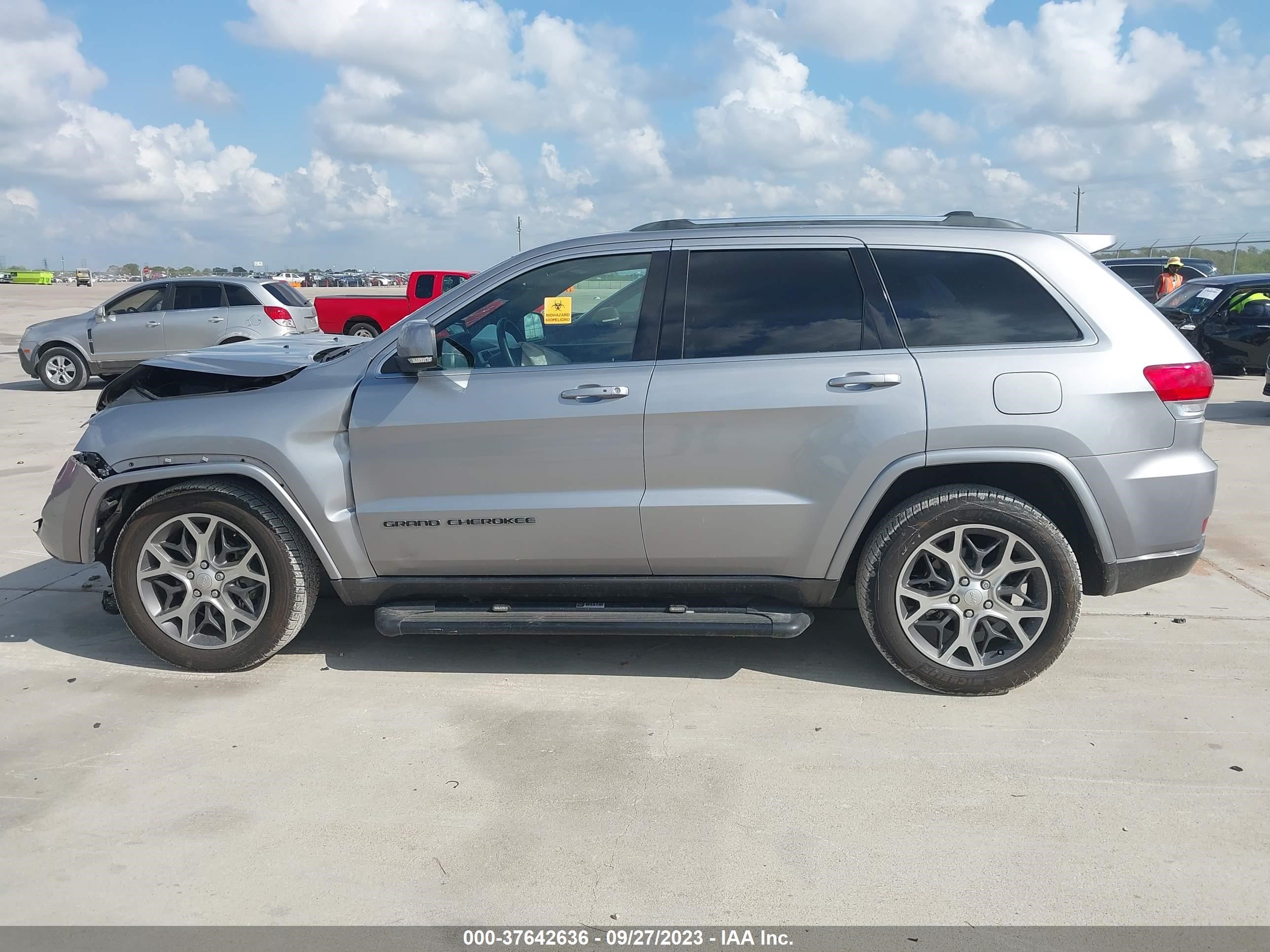 Photo 14 VIN: 1C4RJEBG8JC231059 - JEEP GRAND CHEROKEE 