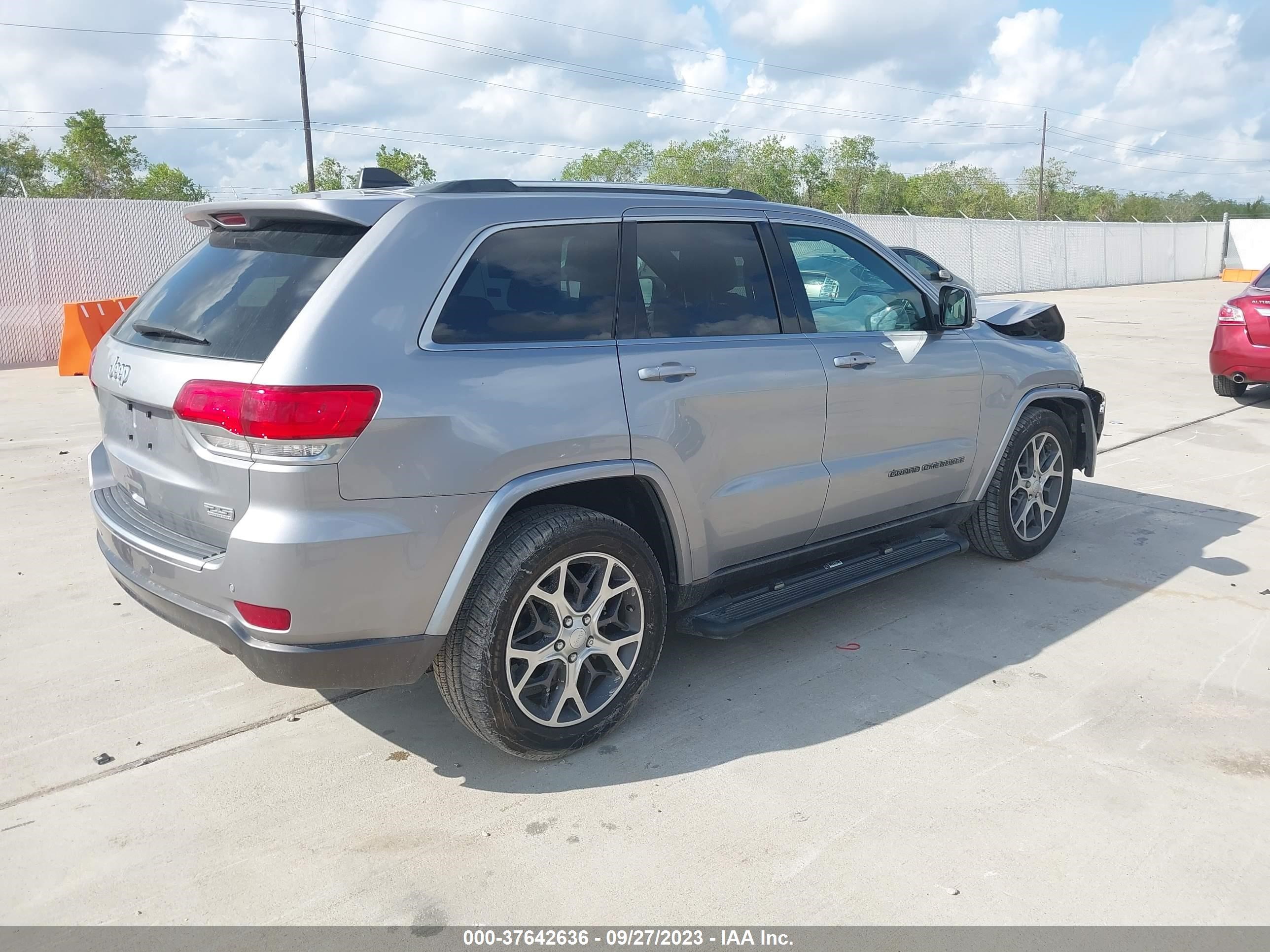 Photo 3 VIN: 1C4RJEBG8JC231059 - JEEP GRAND CHEROKEE 