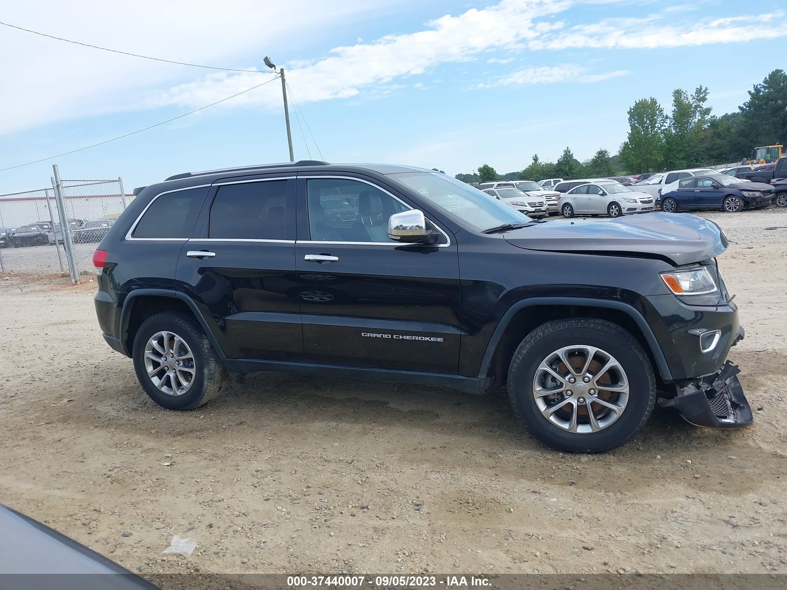 Photo 13 VIN: 1C4RJEBG9EC475955 - JEEP GRAND CHEROKEE 