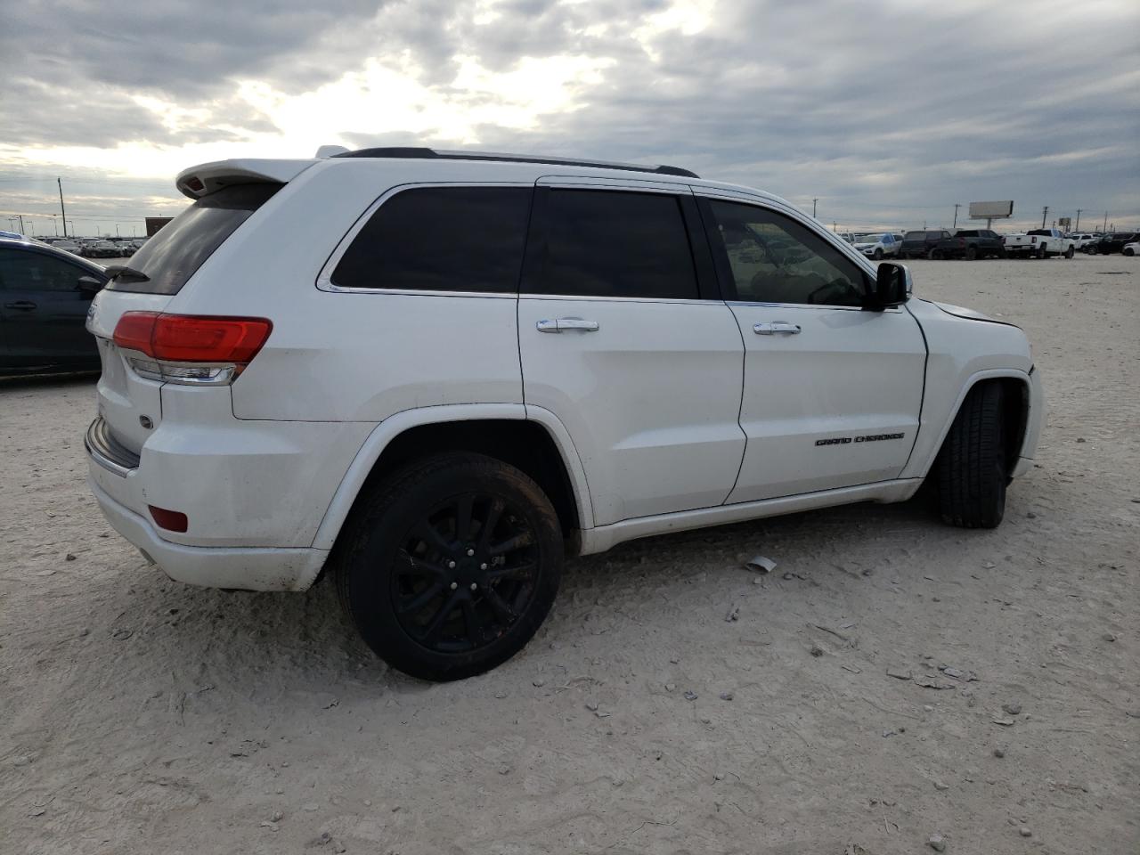 Photo 2 VIN: 1C4RJECG0JC204744 - JEEP GRAND CHEROKEE 