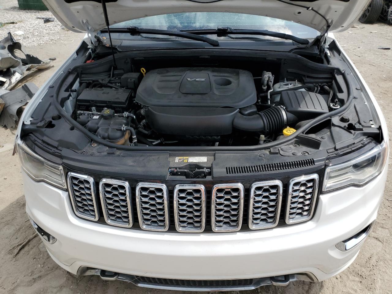 Photo 11 VIN: 1C4RJECG7HC614922 - JEEP GRAND CHEROKEE 