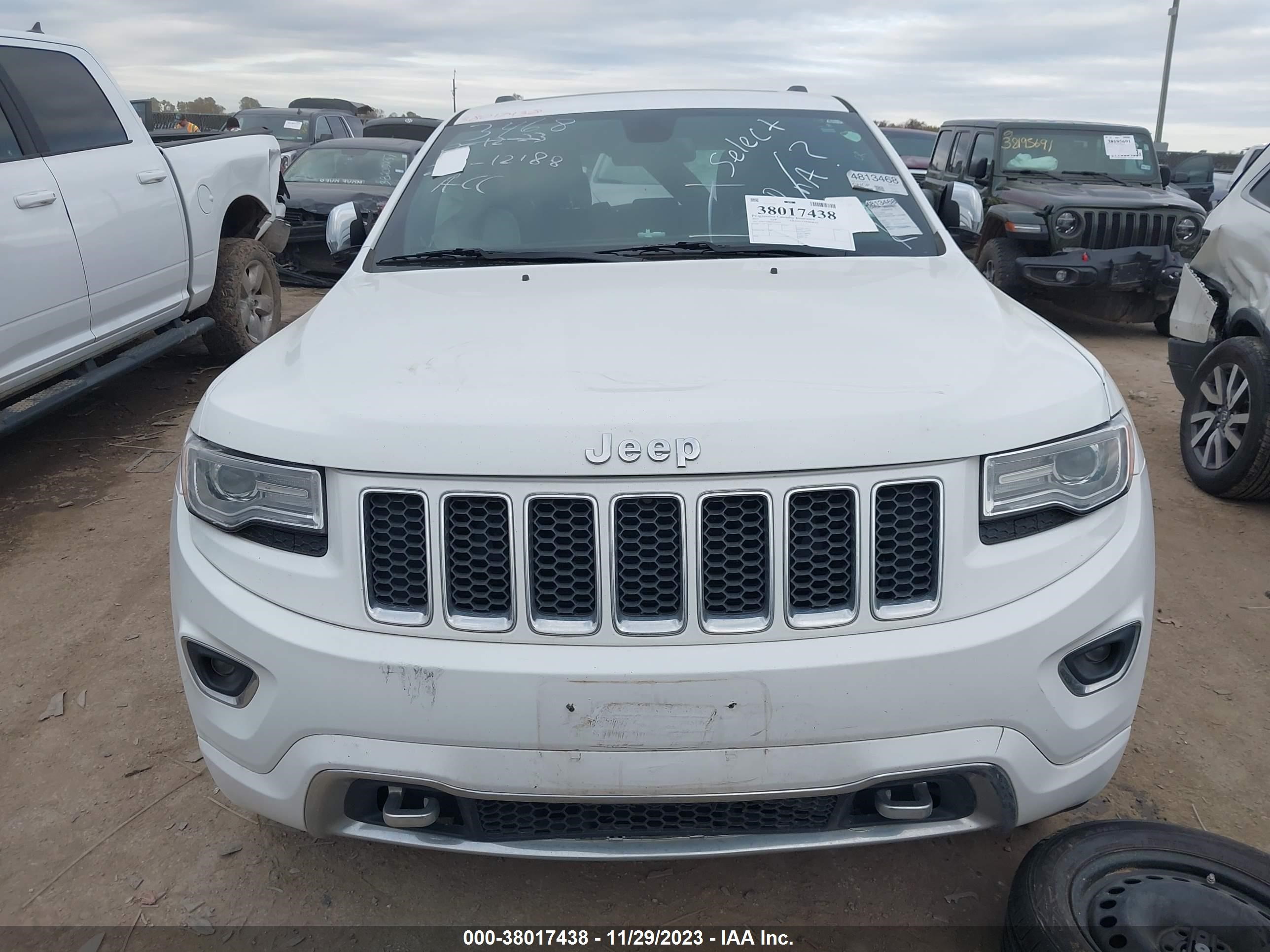 Photo 11 VIN: 1C4RJECGXFC920364 - JEEP GRAND CHEROKEE 