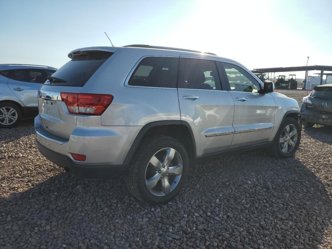 Photo 2 VIN: 1C4RJECT7CC112160 - JEEP GRAND CHEROKEE 