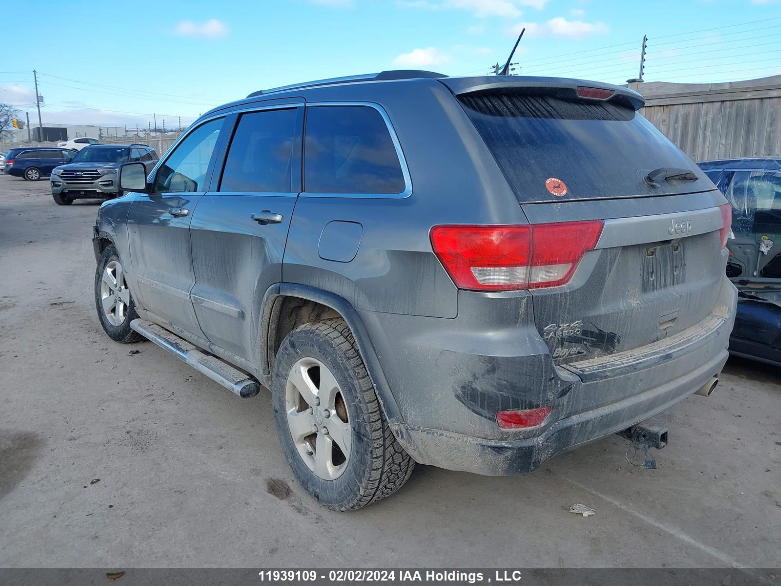 Photo 2 VIN: 1C4RJFAG0DC512686 - JEEP GRAND CHEROKEE 