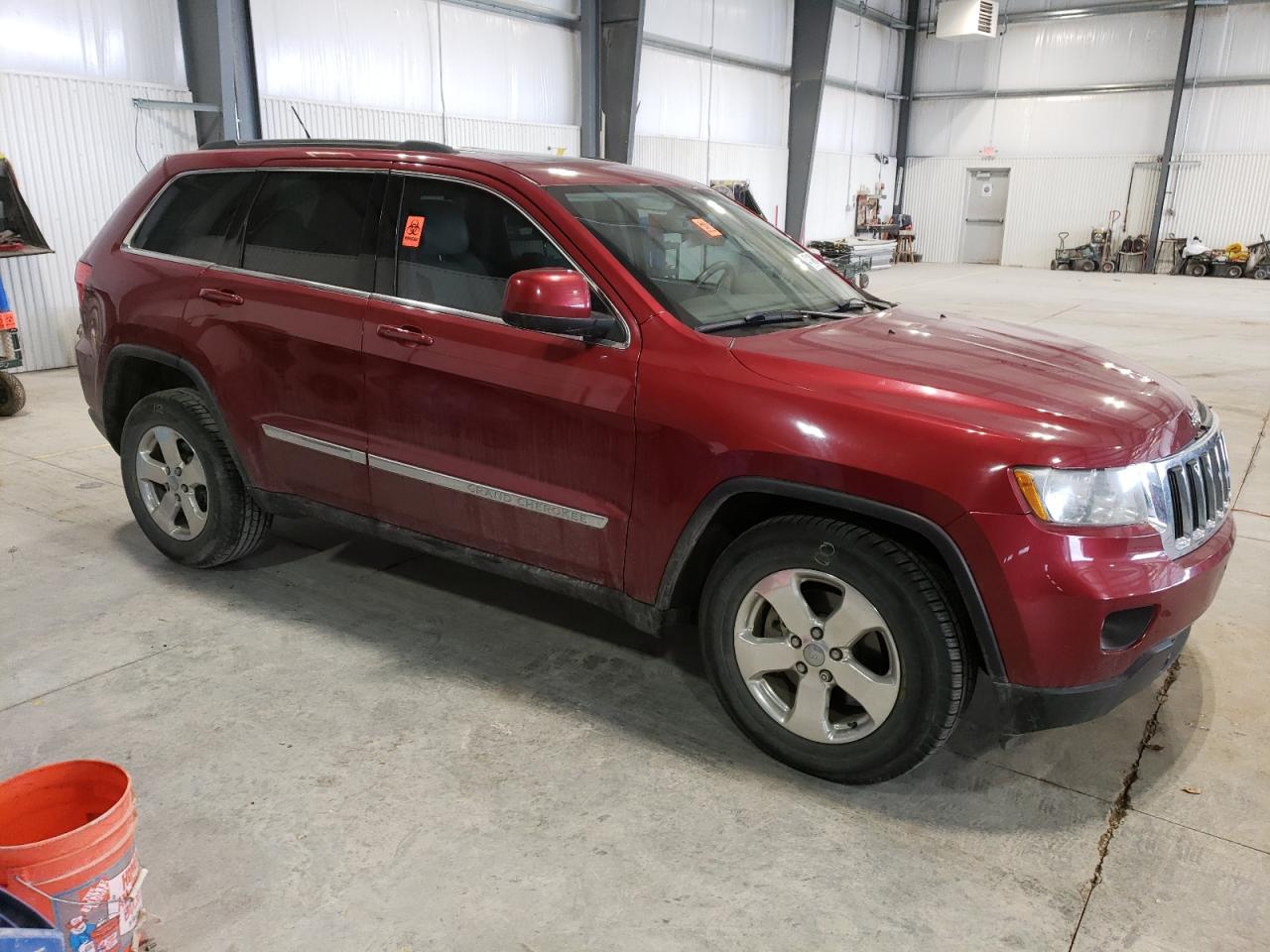 Photo 3 VIN: 1C4RJFAG0DC548328 - JEEP GRAND CHEROKEE 