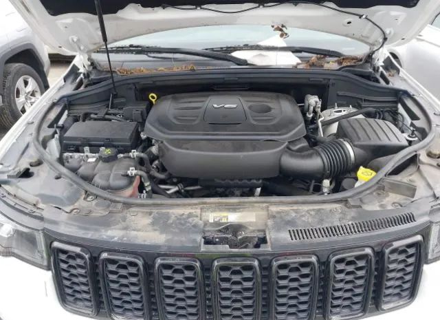 Photo 9 VIN: 1C4RJFAG0JC352465 - JEEP GRAND CHEROKEE 