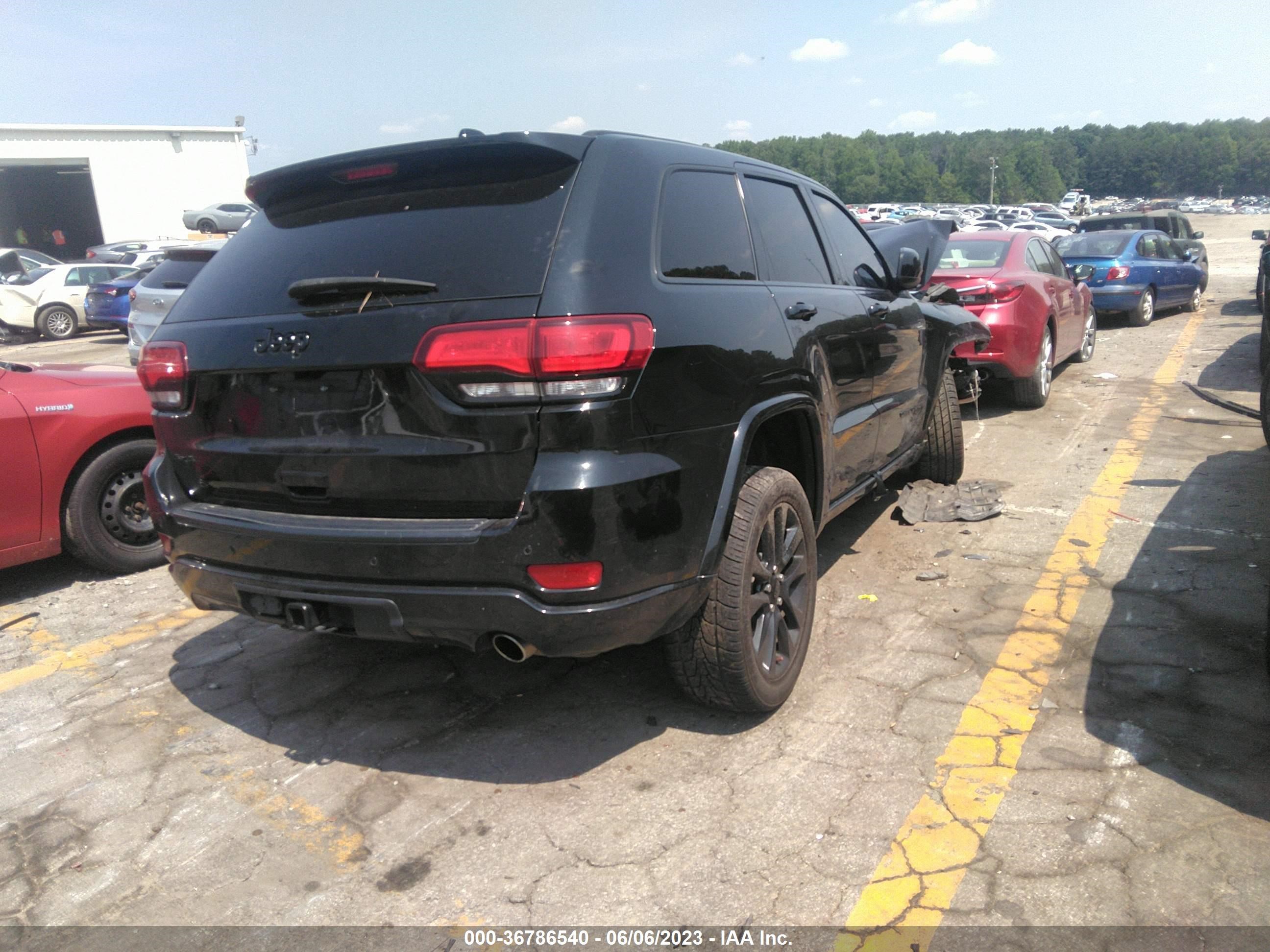 Photo 3 VIN: 1C4RJFAG0KC775161 - JEEP GRAND CHEROKEE 