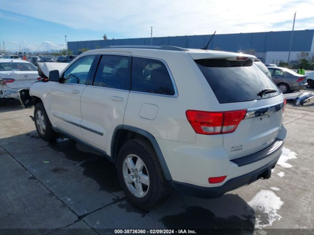 Photo 2 VIN: 1C4RJFAG1CC131377 - JEEP GRAND CHEROKEE 