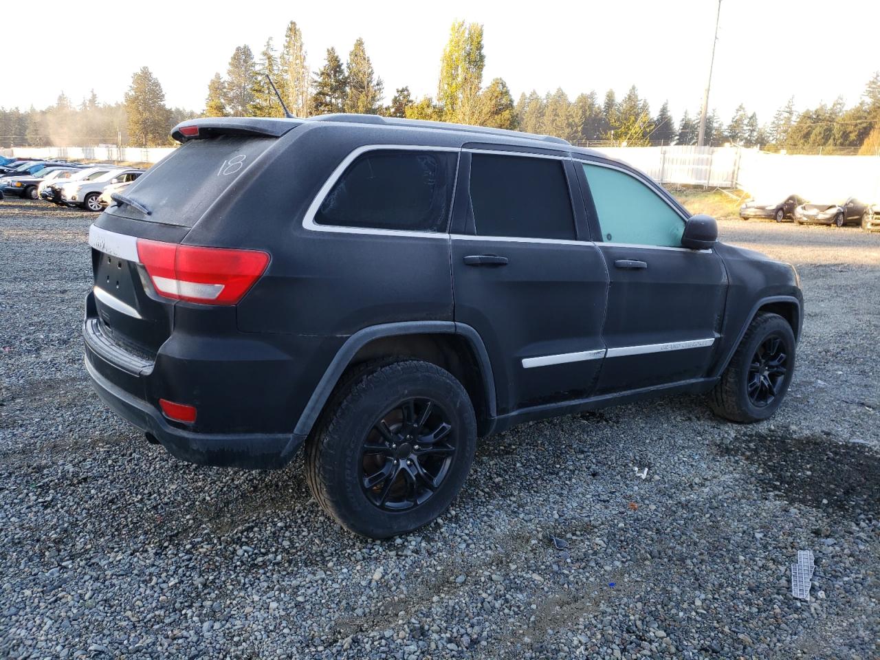 Photo 2 VIN: 1C4RJFAG1DC519176 - JEEP GRAND CHEROKEE 