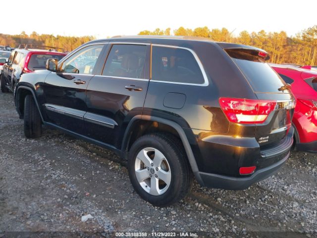 Photo 2 VIN: 1C4RJFAG1DC635302 - JEEP GRAND CHEROKEE 