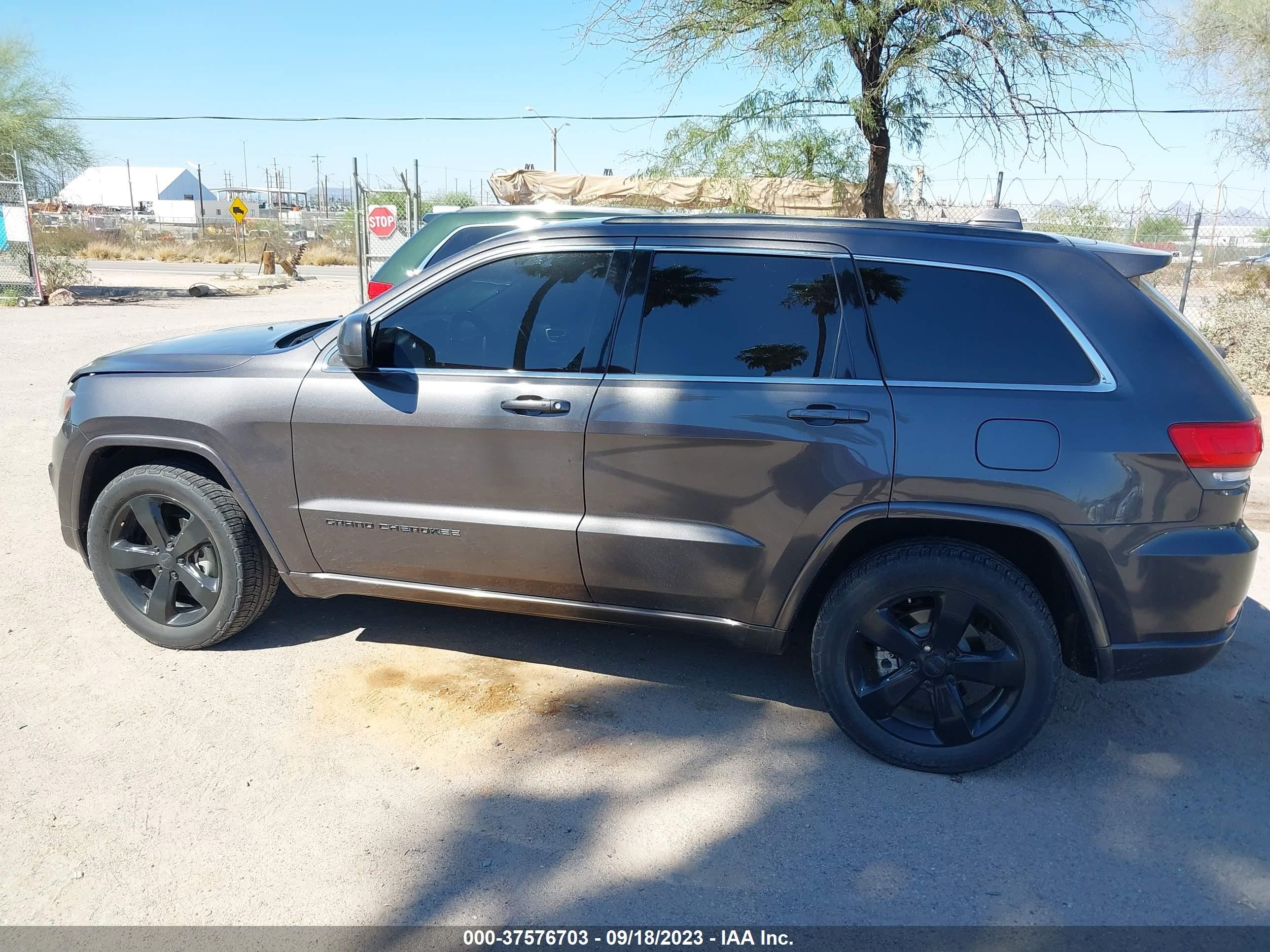 Photo 13 VIN: 1C4RJFAG1EC479392 - JEEP GRAND CHEROKEE 