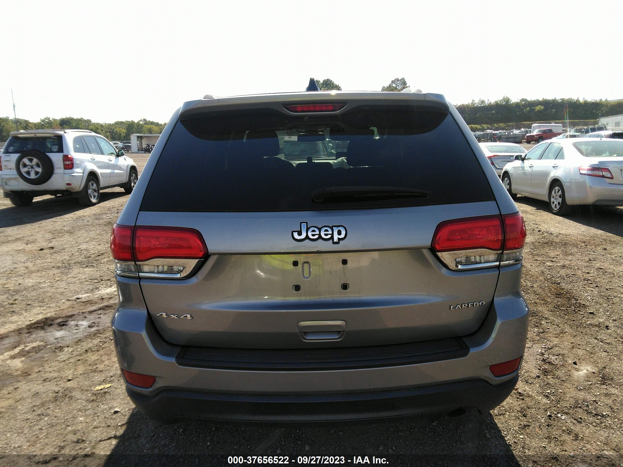 Photo 16 VIN: 1C4RJFAG1FC919709 - JEEP GRAND CHEROKEE 