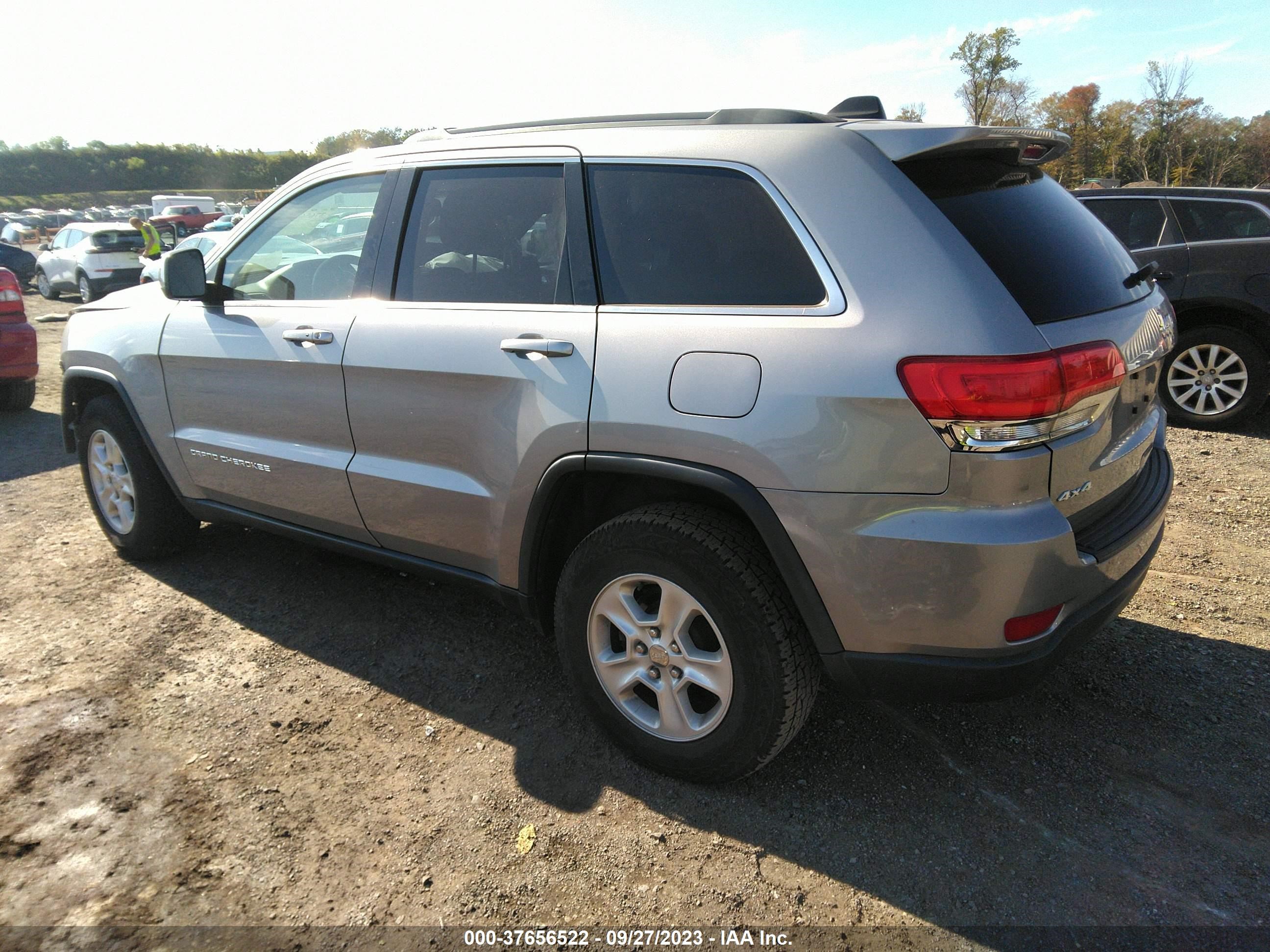 Photo 2 VIN: 1C4RJFAG1FC919709 - JEEP GRAND CHEROKEE 