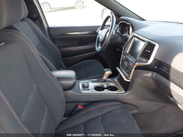 Photo 4 VIN: 1C4RJFAG1GC384592 - JEEP GRAND CHEROKEE 