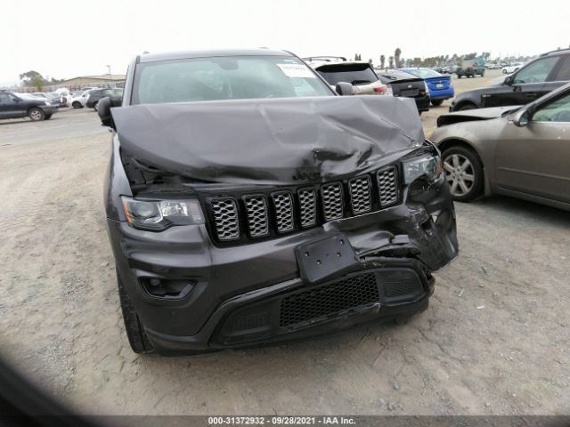 Photo 5 VIN: 1C4RJFAG1JC152694 - JEEP GRAND CHEROKEE 