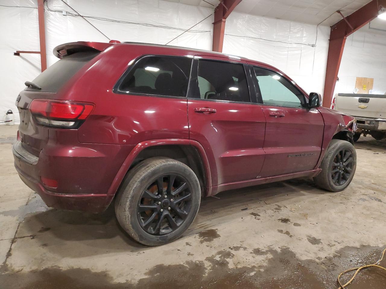 Photo 2 VIN: 1C4RJFAG1JC374698 - JEEP GRAND CHEROKEE 