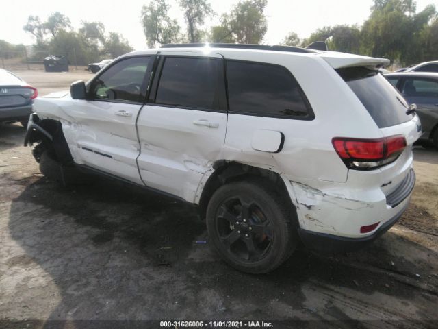 Photo 2 VIN: 1C4RJFAG1JC394384 - JEEP GRAND CHEROKEE 