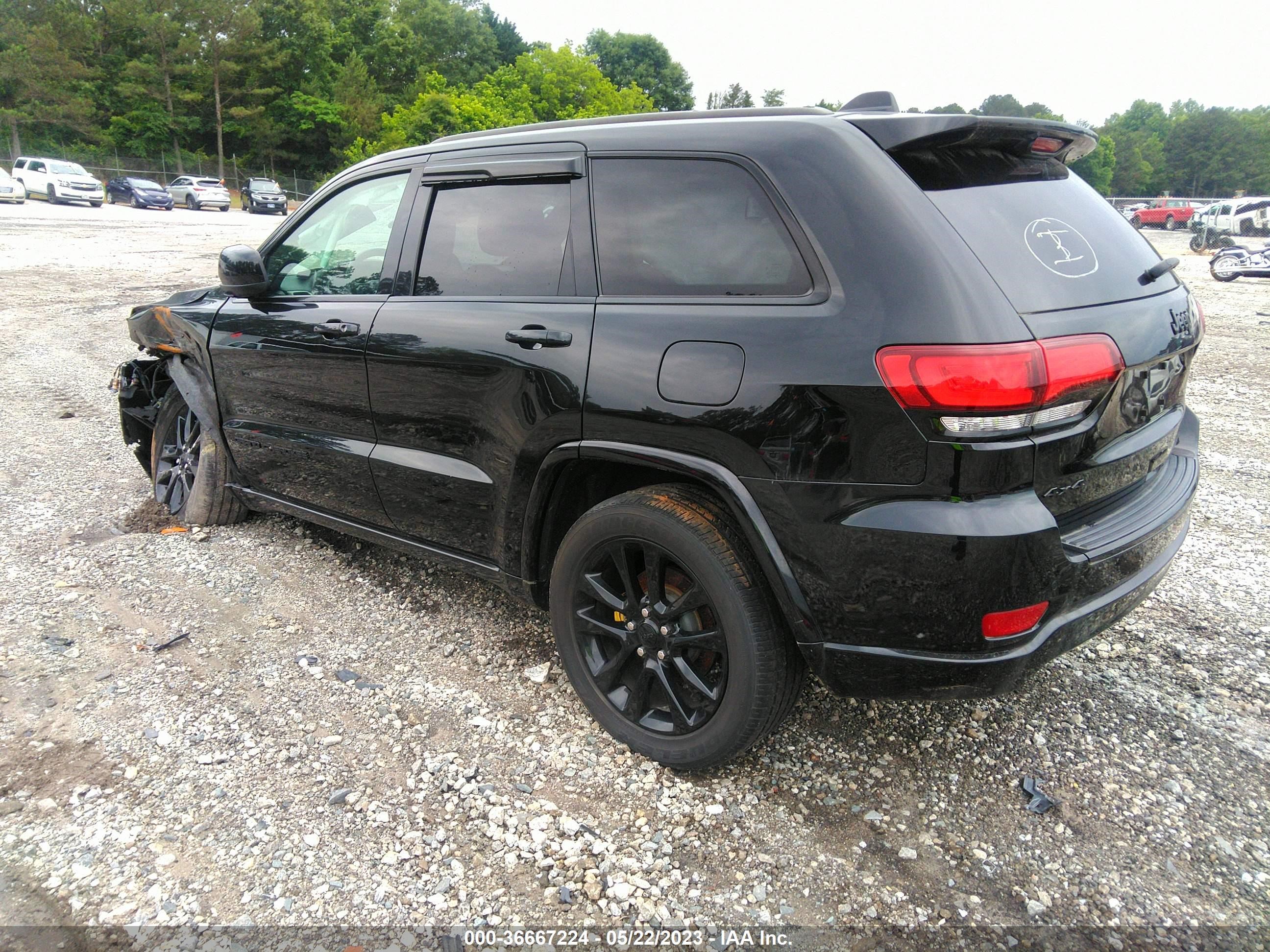 Photo 2 VIN: 1C4RJFAG1JC435774 - JEEP GRAND CHEROKEE 