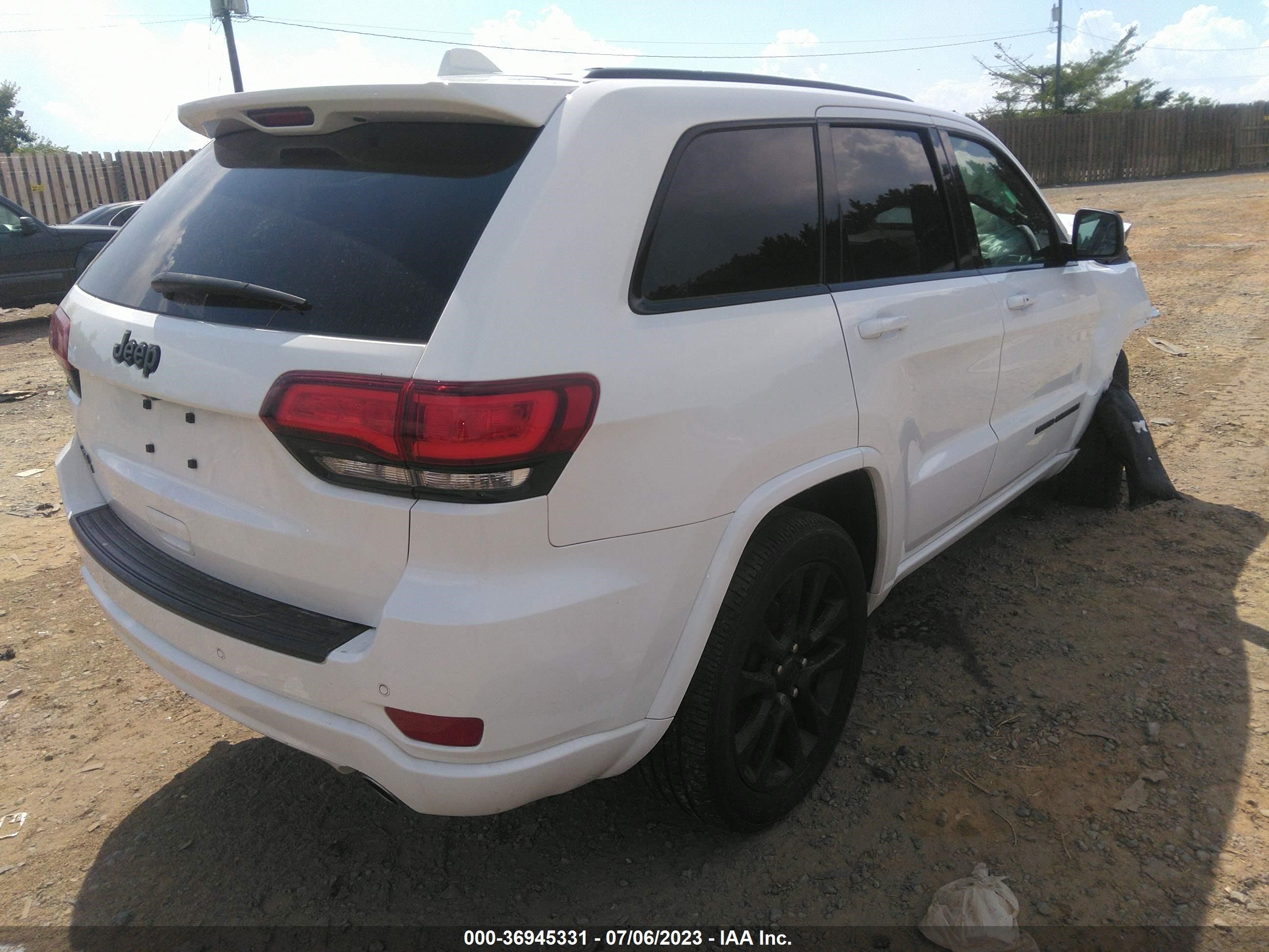 Photo 3 VIN: 1C4RJFAG1LC208846 - JEEP GRAND CHEROKEE 