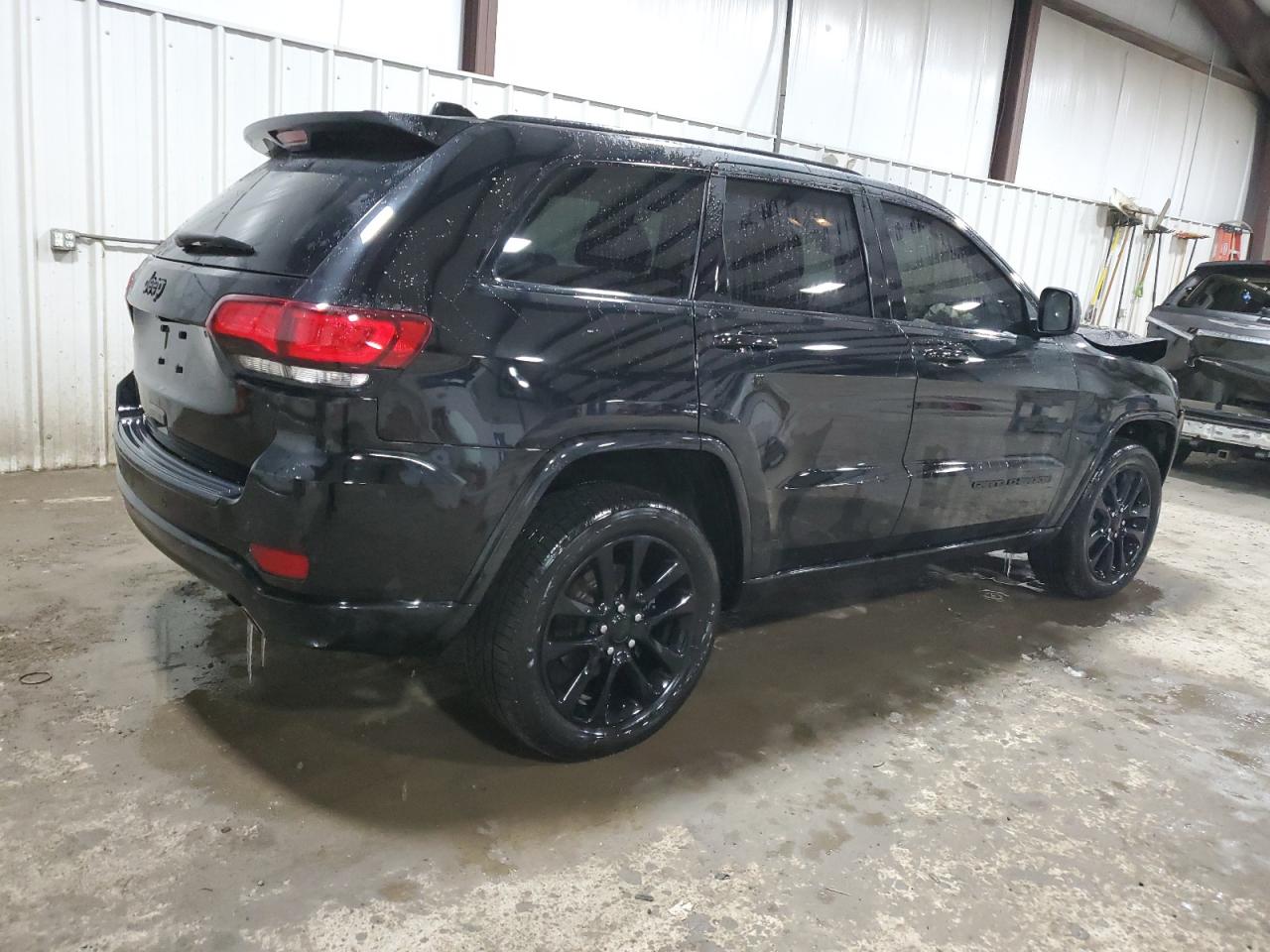 Photo 2 VIN: 1C4RJFAG1LC387874 - JEEP GRAND CHEROKEE 