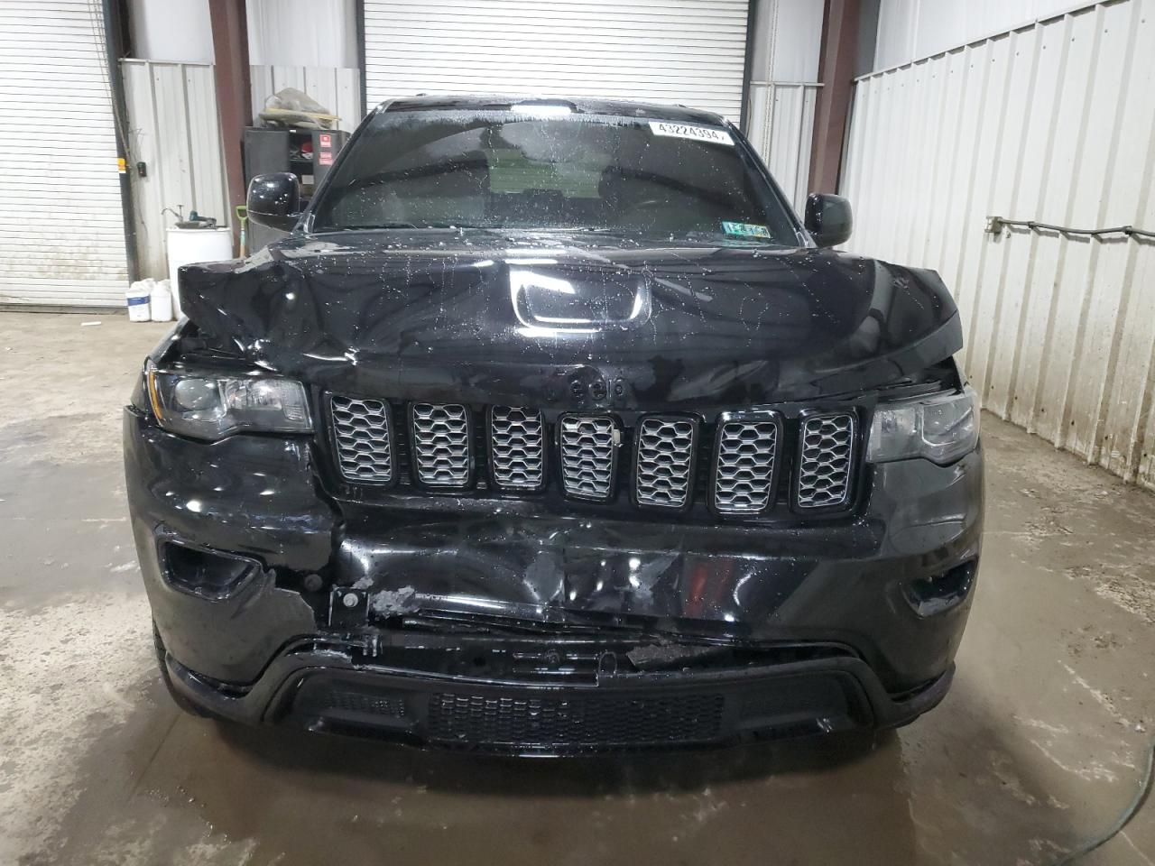 Photo 4 VIN: 1C4RJFAG1LC387874 - JEEP GRAND CHEROKEE 