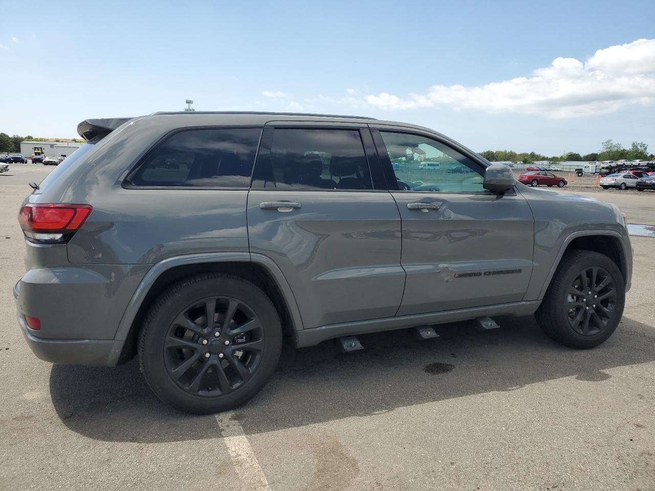 Photo 2 VIN: 1C4RJFAG1MC880813 - JEEP GRAND CHEROKEE 