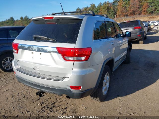 Photo 3 VIN: 1C4RJFAG2CC180071 - JEEP GRAND CHEROKEE 