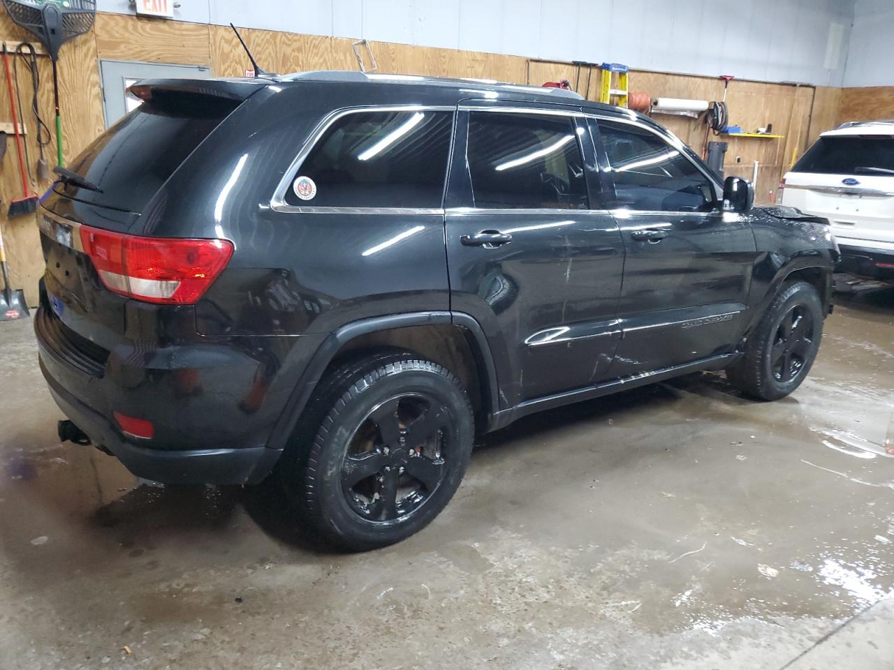 Photo 2 VIN: 1C4RJFAG2CC262219 - JEEP GRAND CHEROKEE 