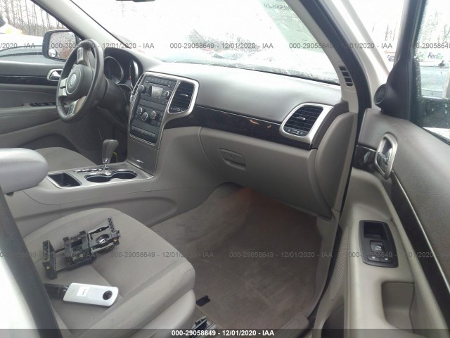 Photo 4 VIN: 1C4RJFAG2CC288920 - JEEP GRAND CHEROKEE 