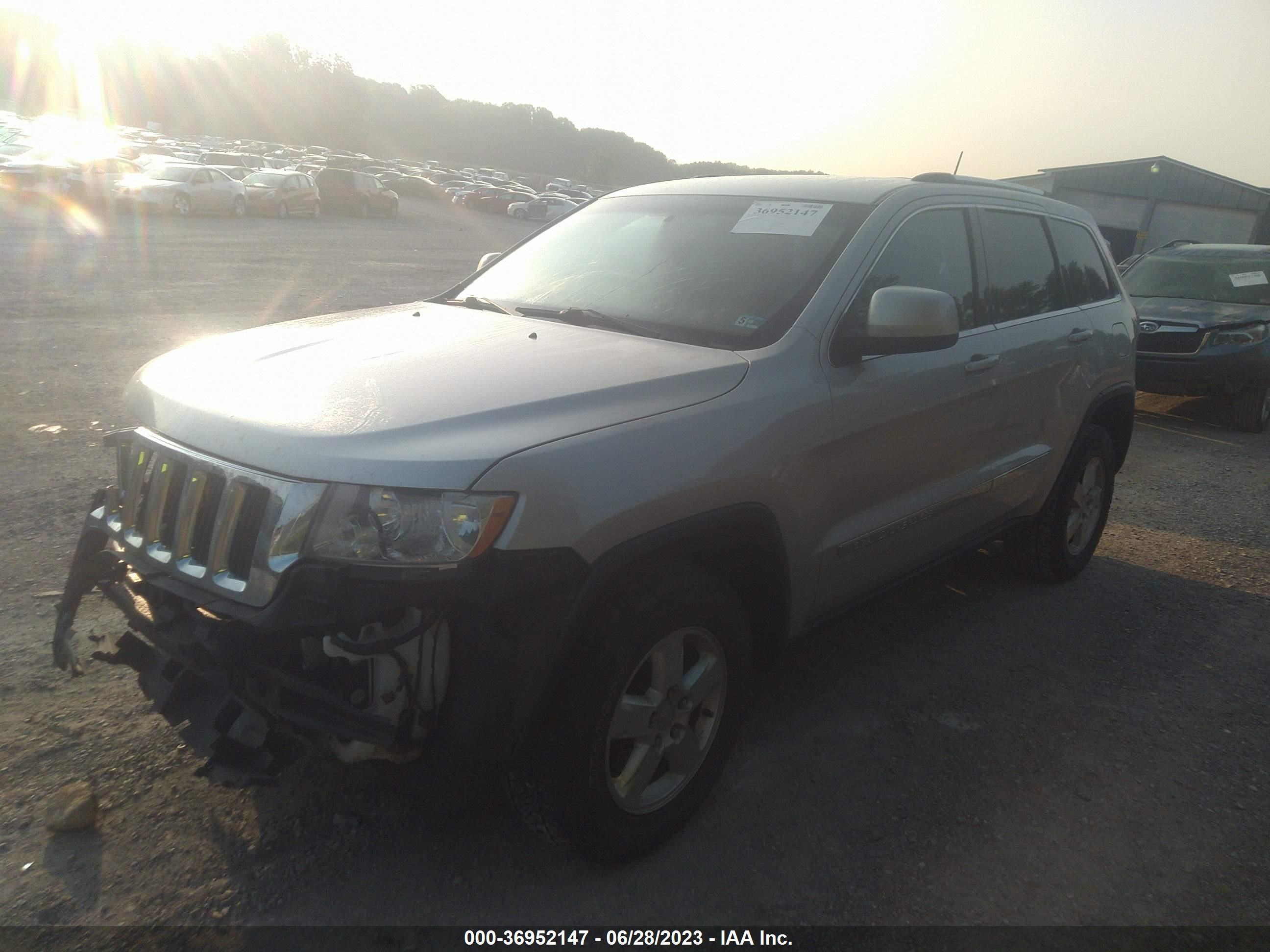 Photo 1 VIN: 1C4RJFAG2DC543101 - JEEP GRAND CHEROKEE 