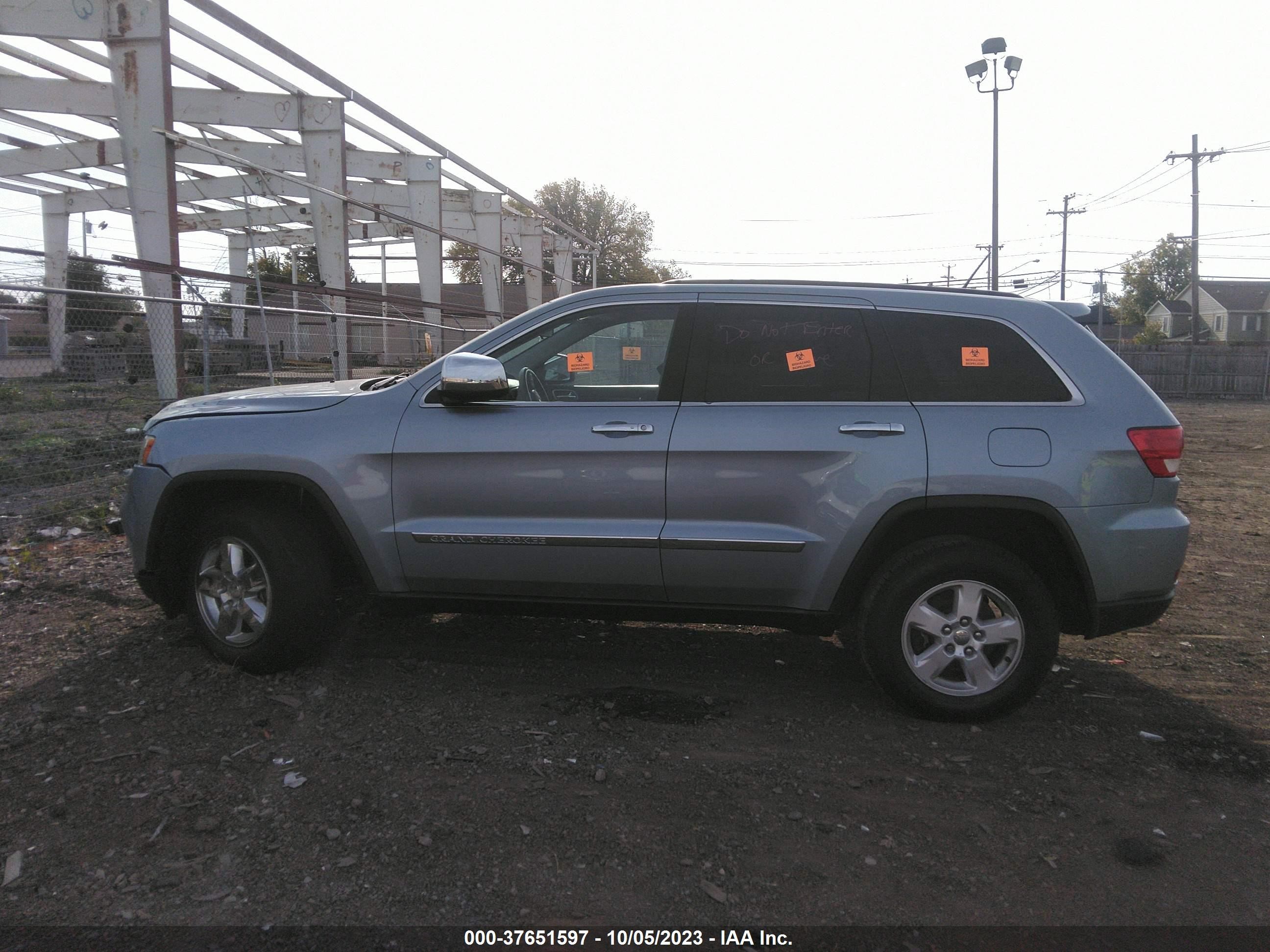 Photo 12 VIN: 1C4RJFAG2DC548363 - JEEP GRAND CHEROKEE 