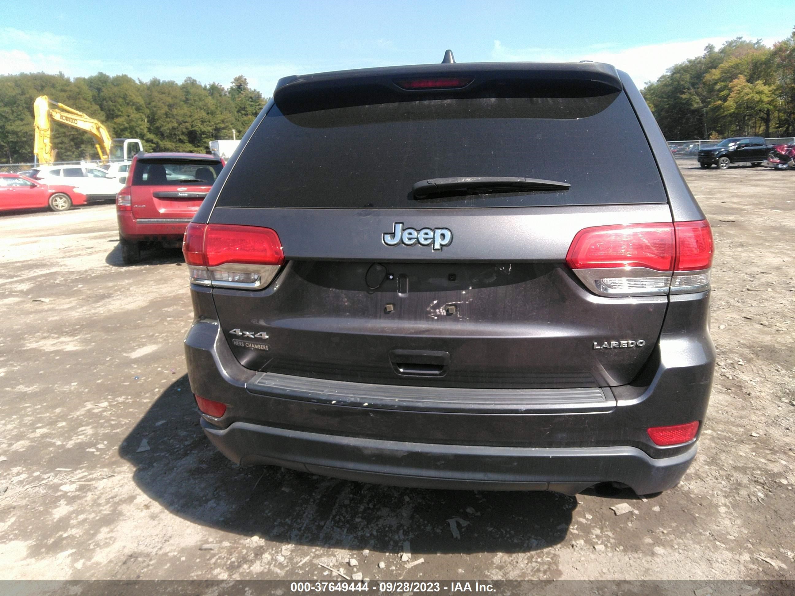 Photo 15 VIN: 1C4RJFAG2FC676136 - JEEP GRAND CHEROKEE 