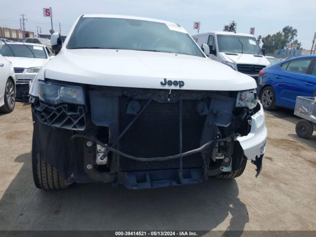 Photo 5 VIN: 1C4RJFAG2JC122796 - JEEP GRAND CHEROKEE 